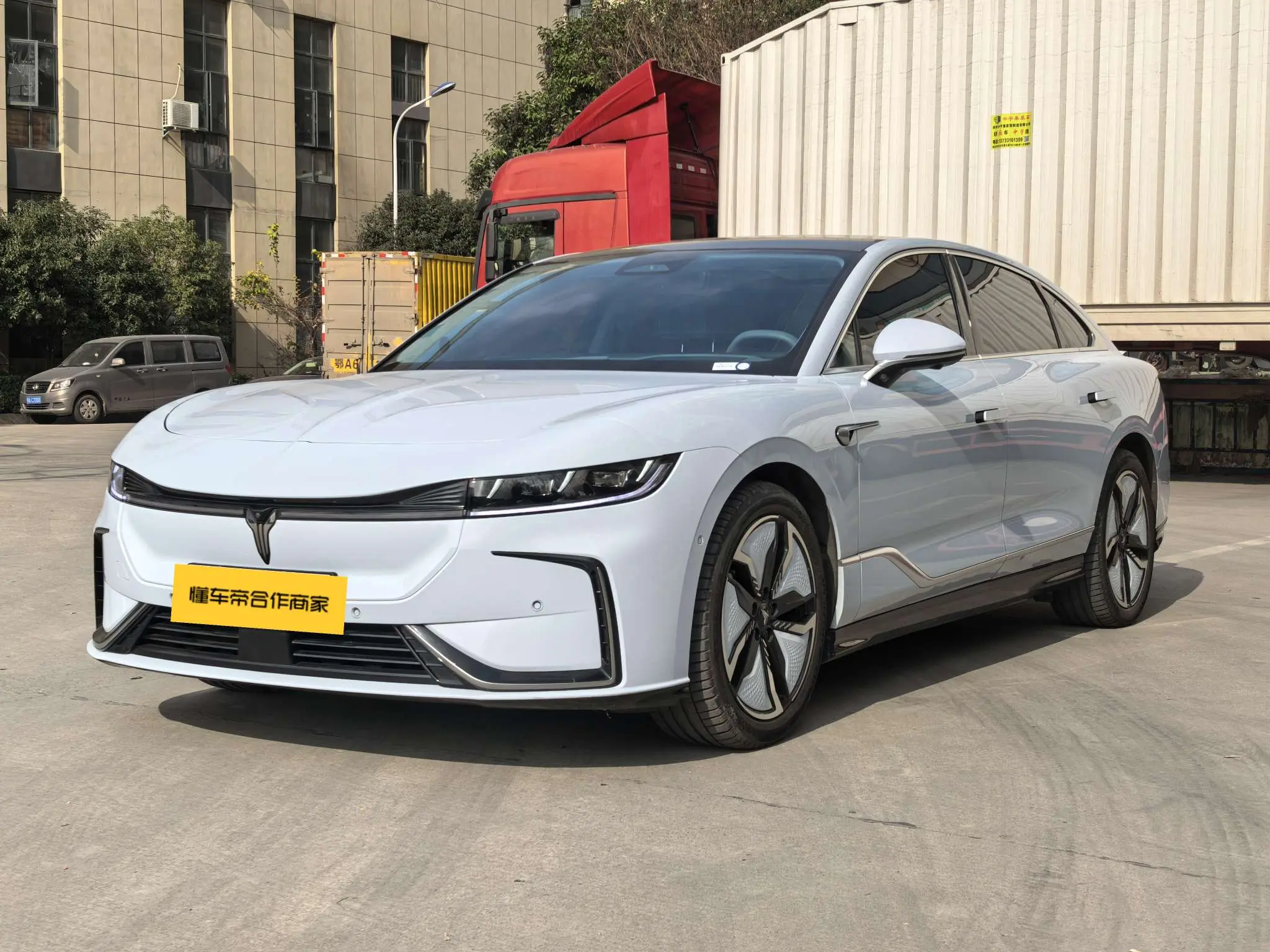 Voyah Passion EV  из Китая