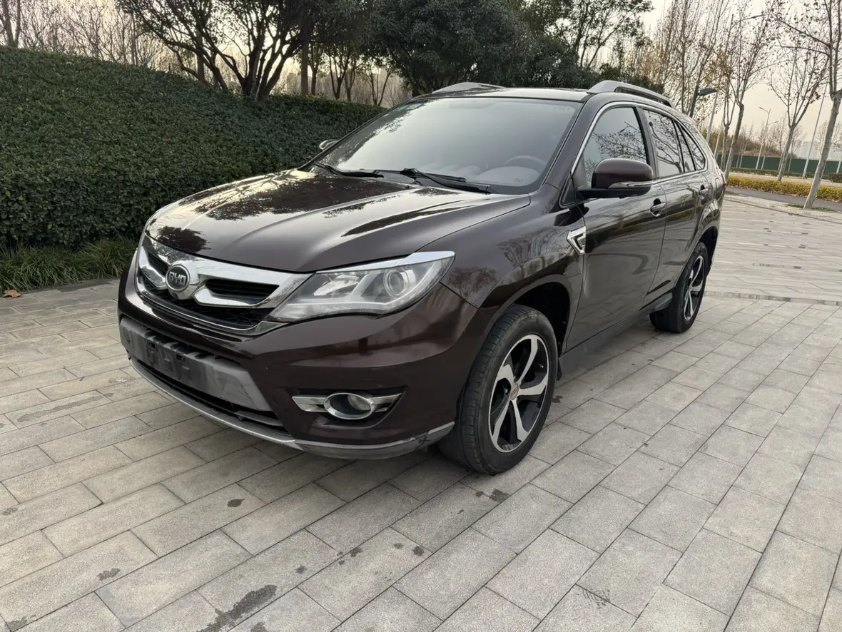 BYD S7  из Китая