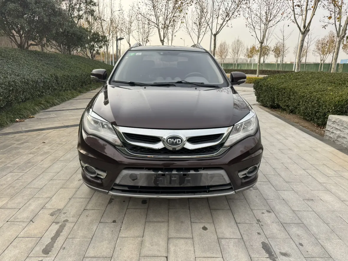 BYD S7  из Китая
