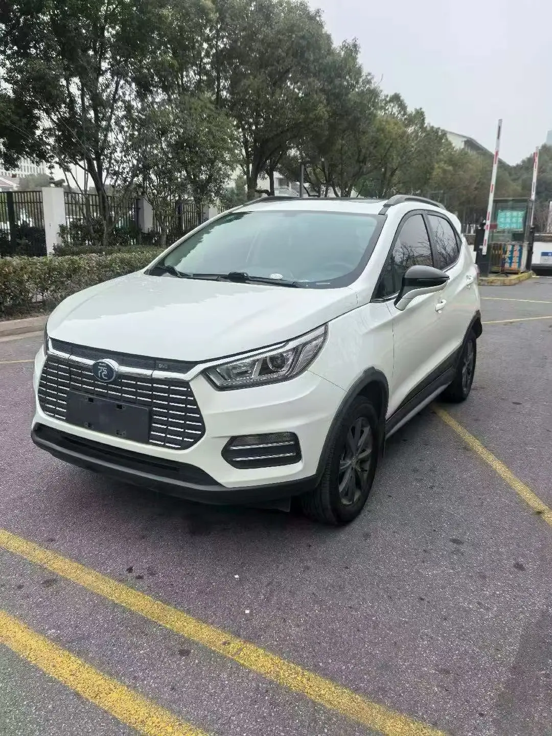 BYD Yuan EV  из Китая