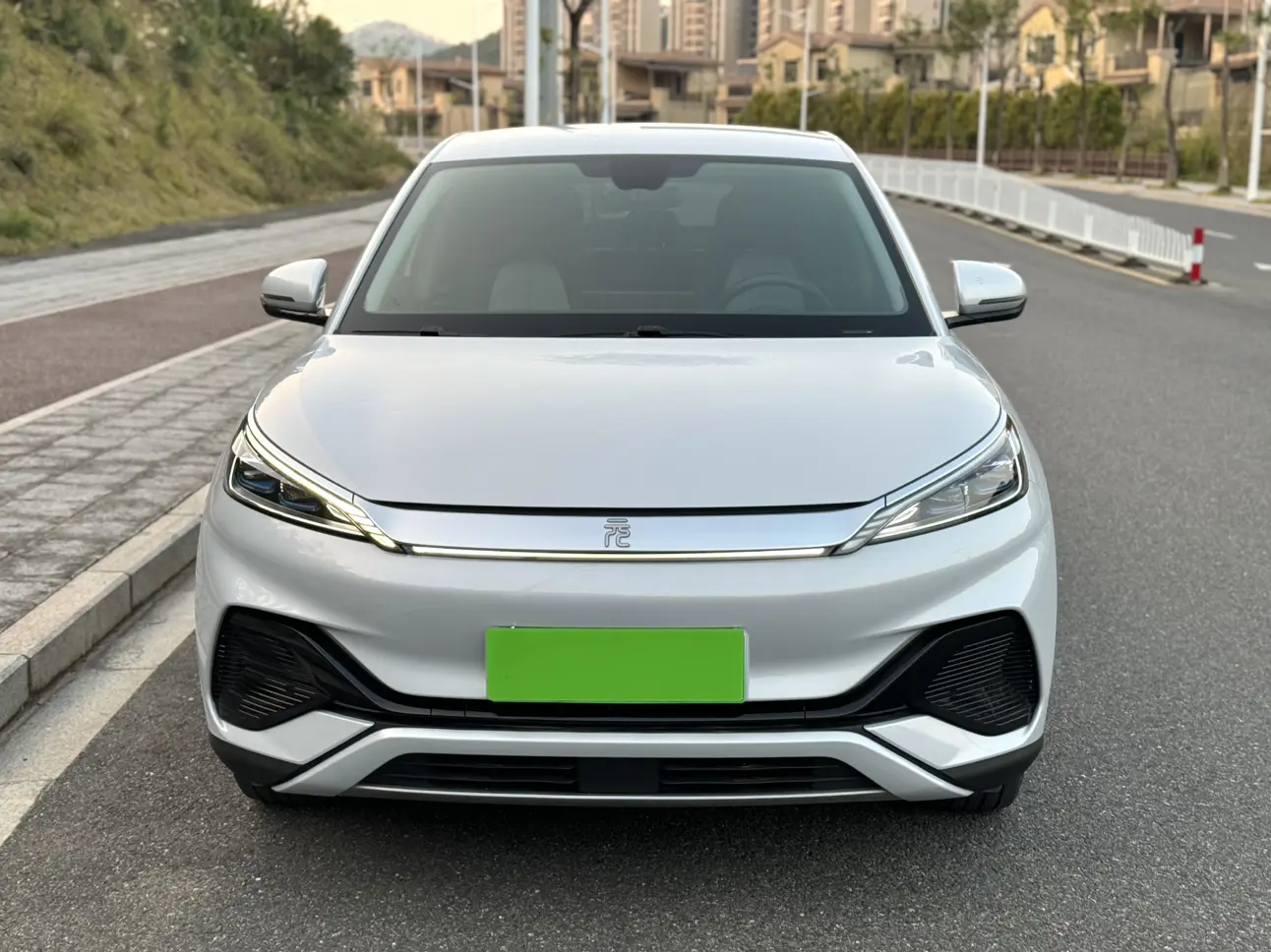 BYD Yuan PLUS  из Китая