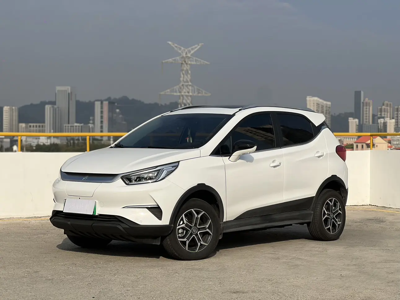 BYD Yuan Pro  из Китая