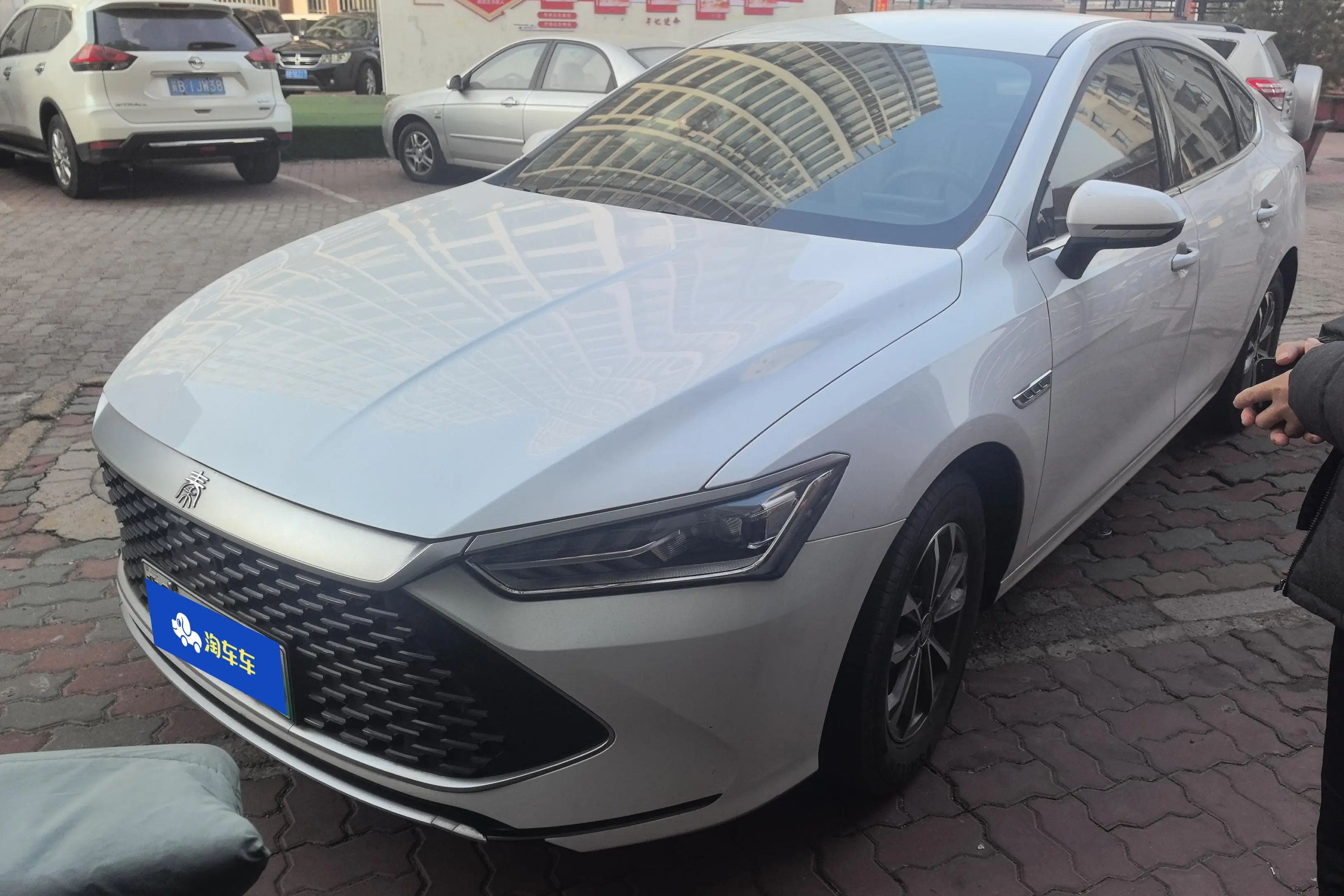 BYD Qin PLUS DM  из Китая