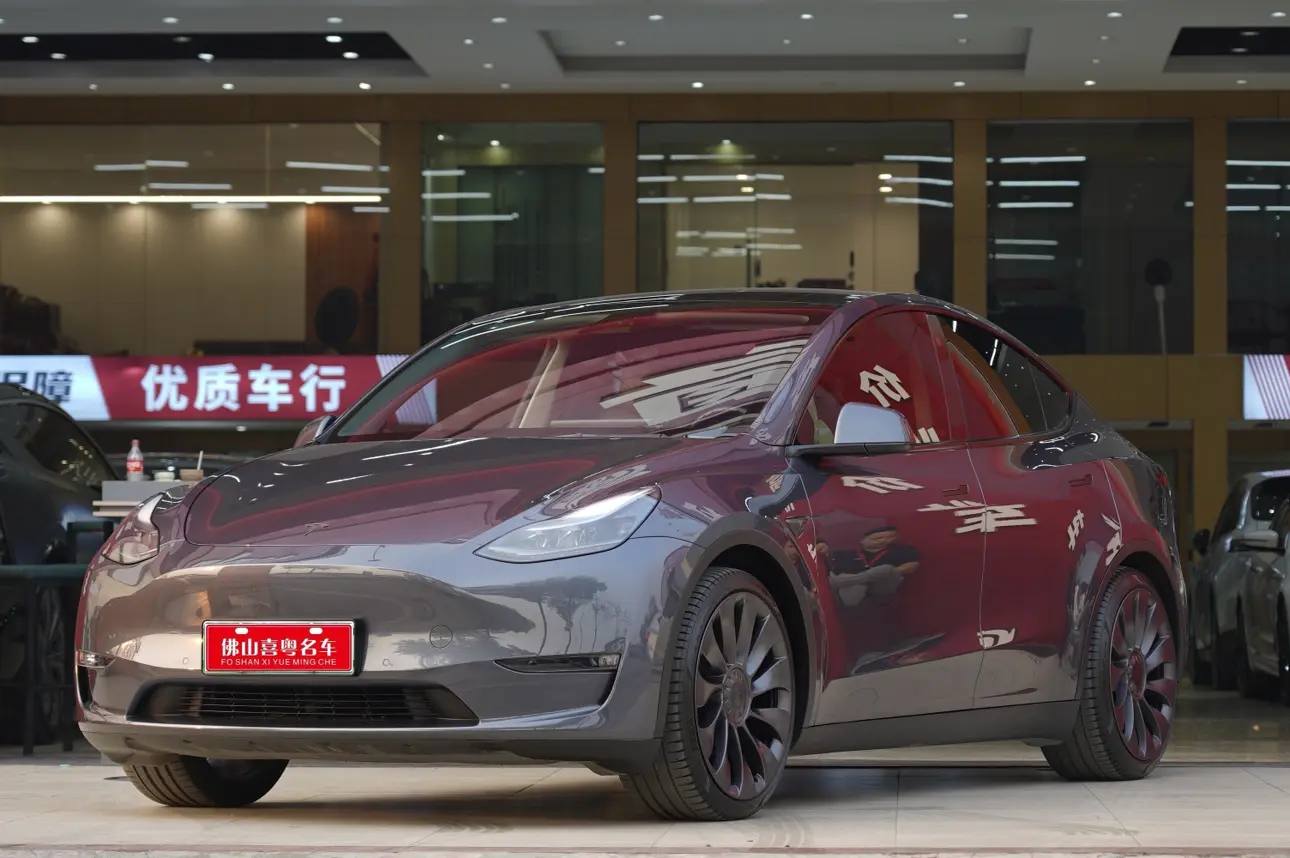 Tesla Model Y  из Китая
