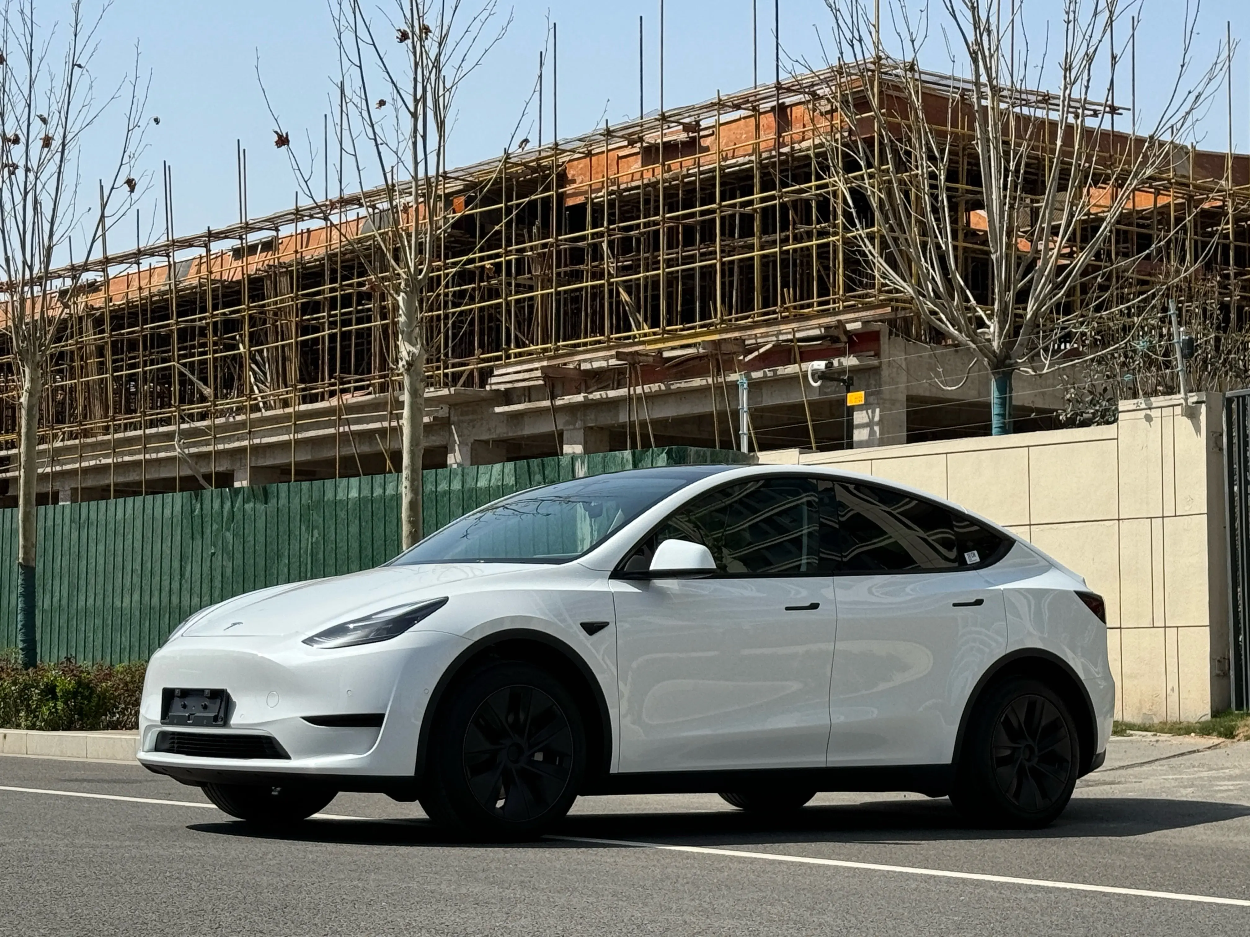 Tesla Model Y  из Китая