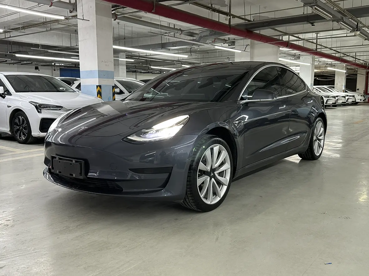 Tesla Model 3  из Китая