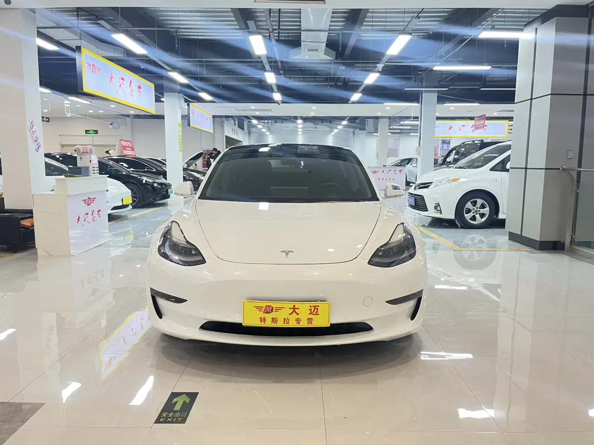 Tesla Model 3  из Китая