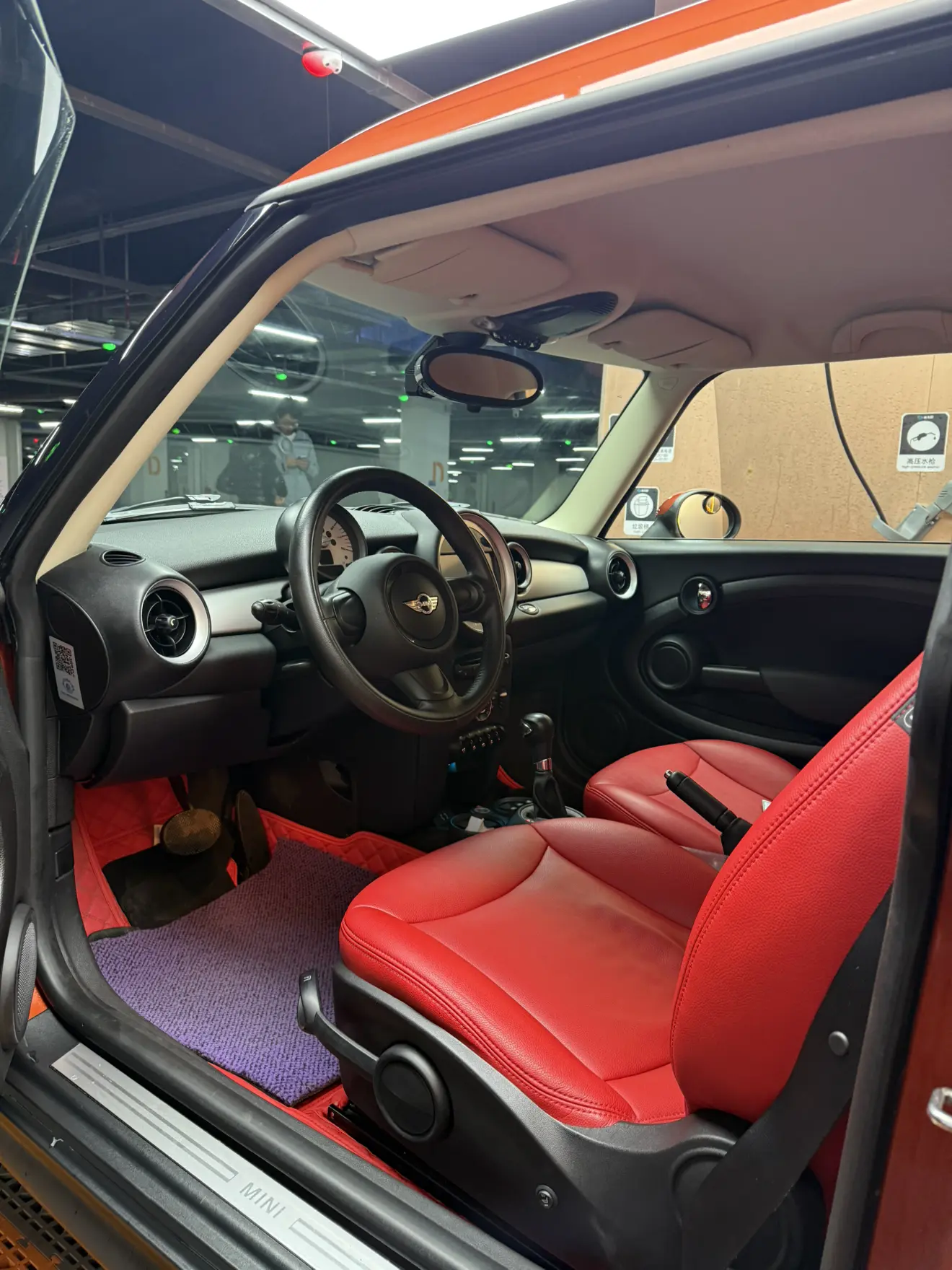 MINI CLUBMAN  из Китая