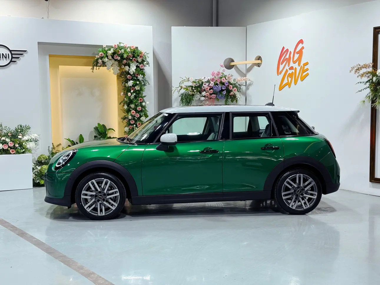 MINI MINI  из Китая