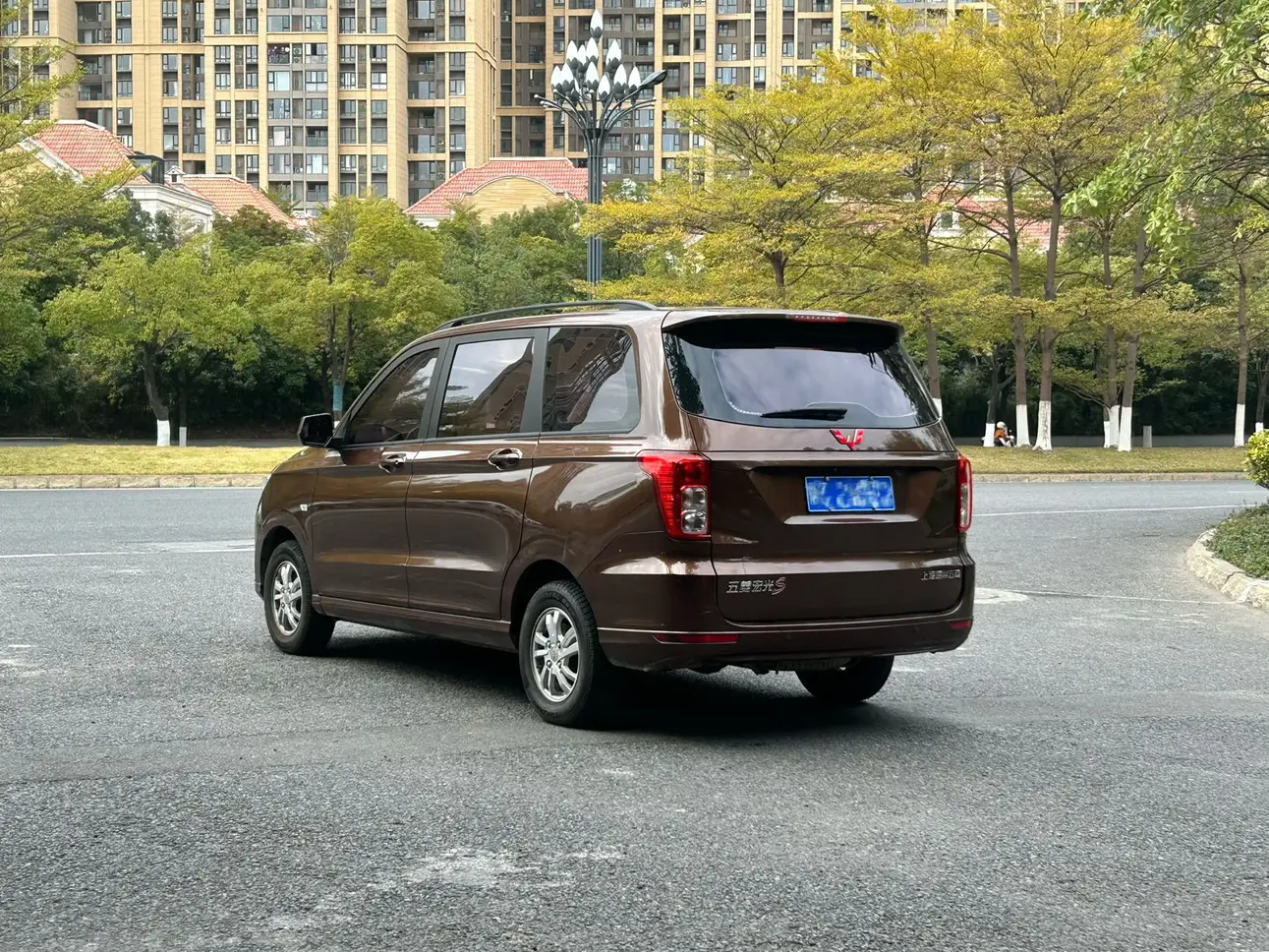 Wuling Hongguang  из Китая