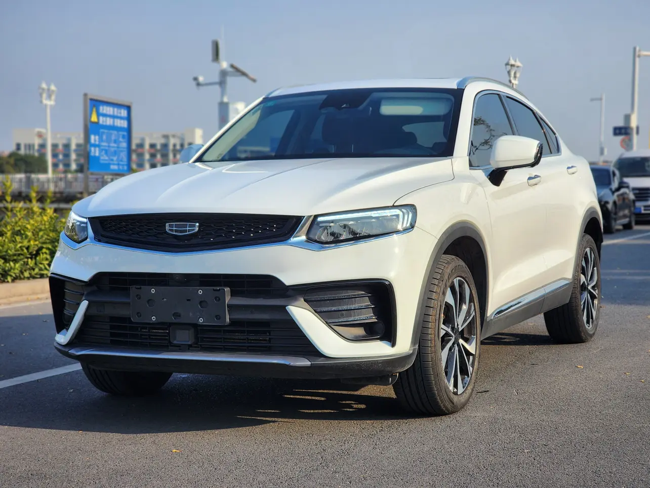 Geely Xingyue S  из Китая