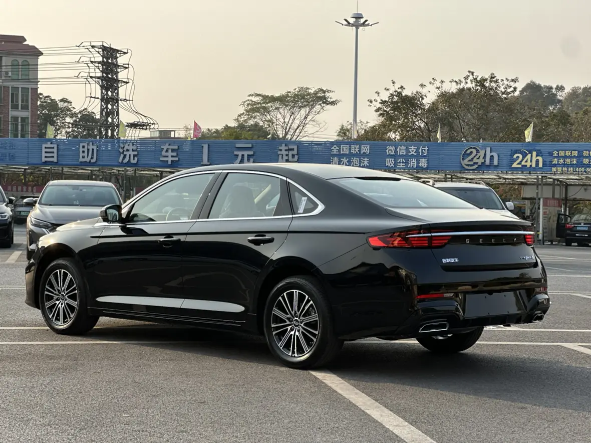 Geely Xing Rui  из Китая