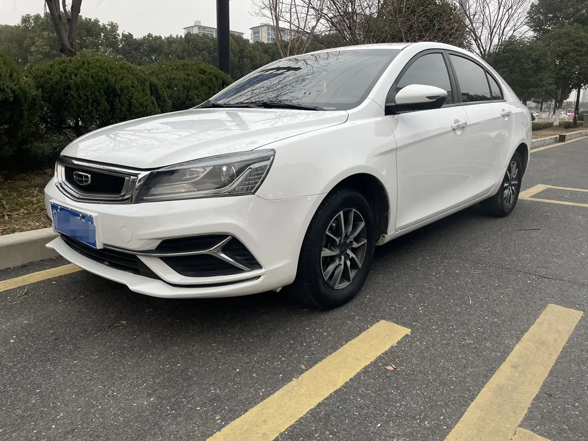 Geely Emgrand  из Китая