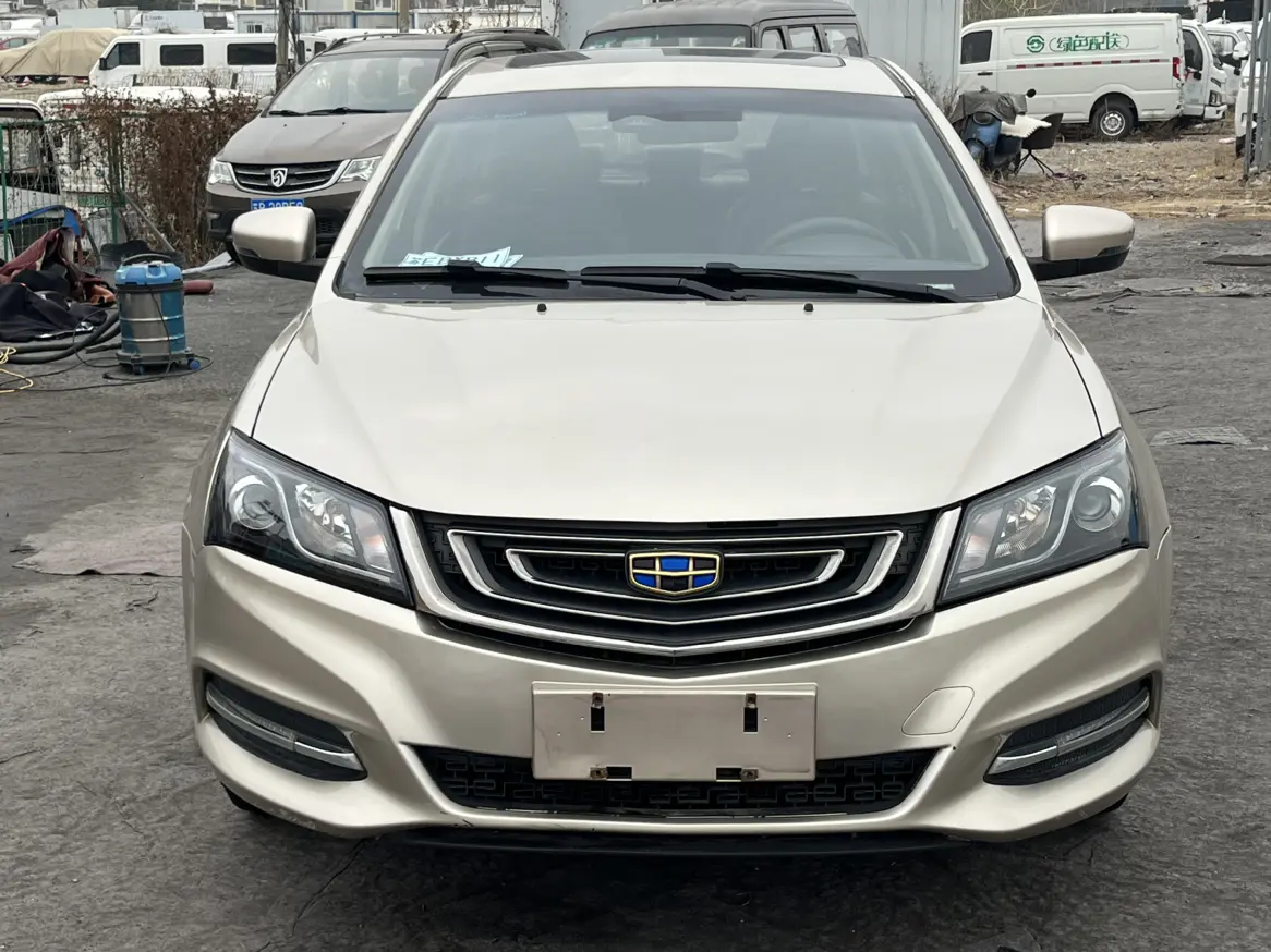 Geely Emgrand  из Китая