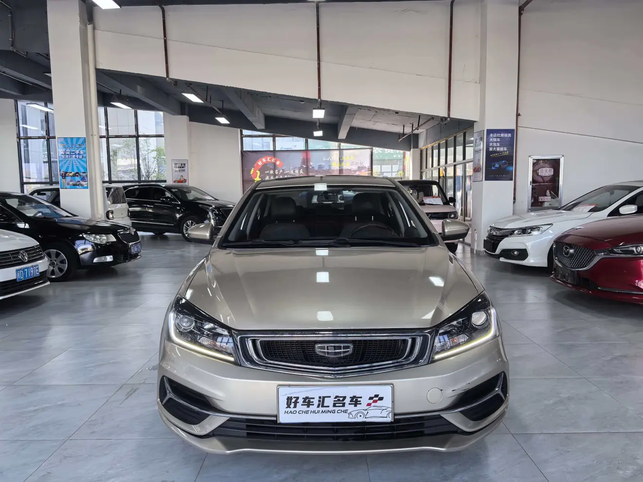 Geely Emgrand  из Китая