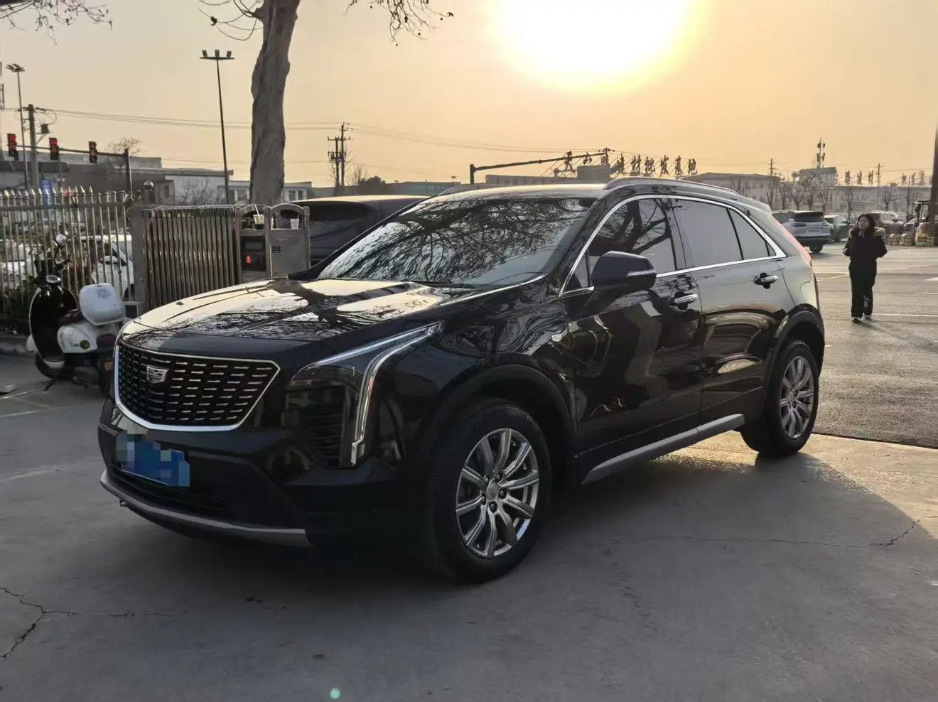 Cadillac XT4  из Китая
