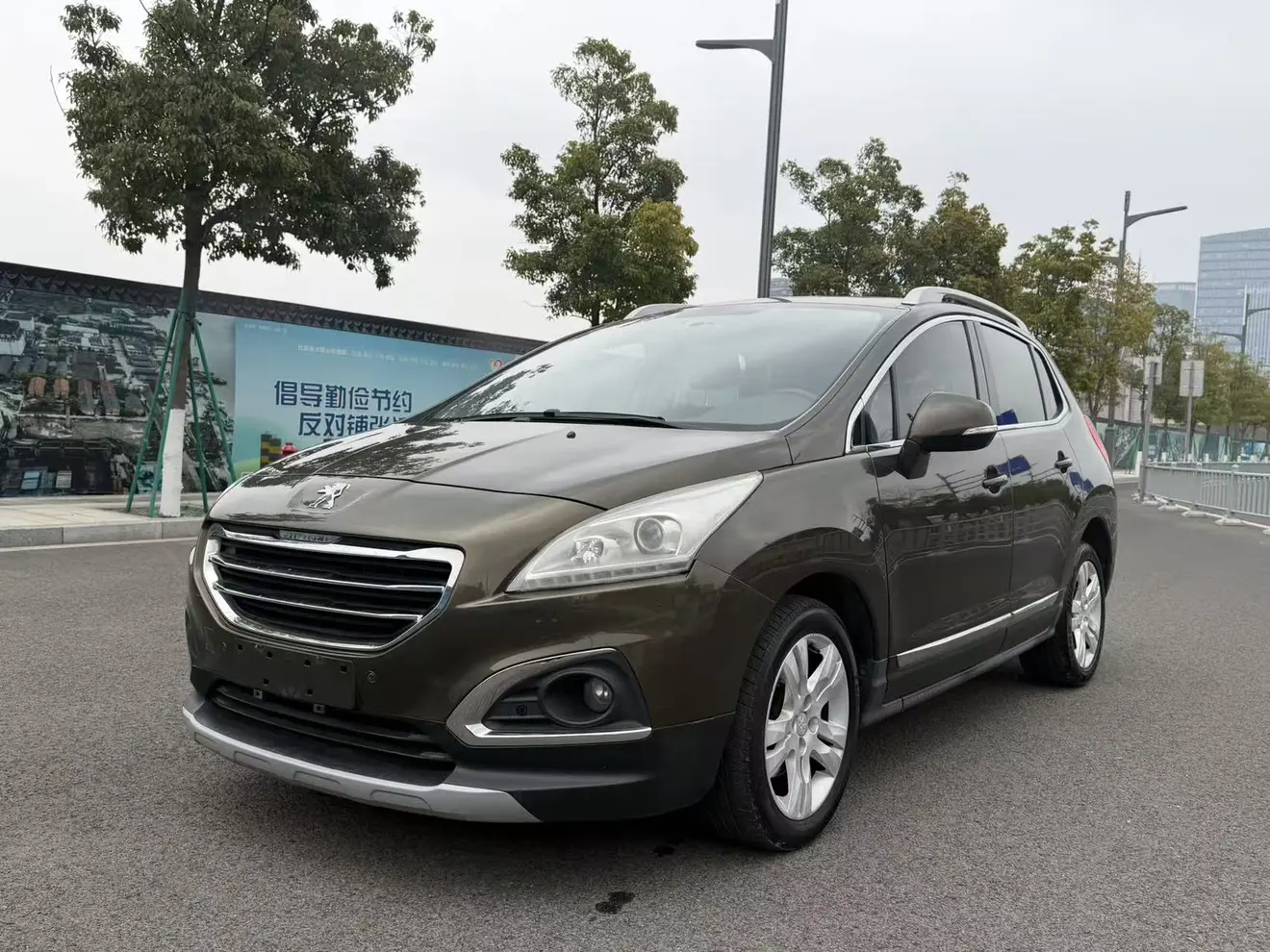 Peugeot 3008  из Китая