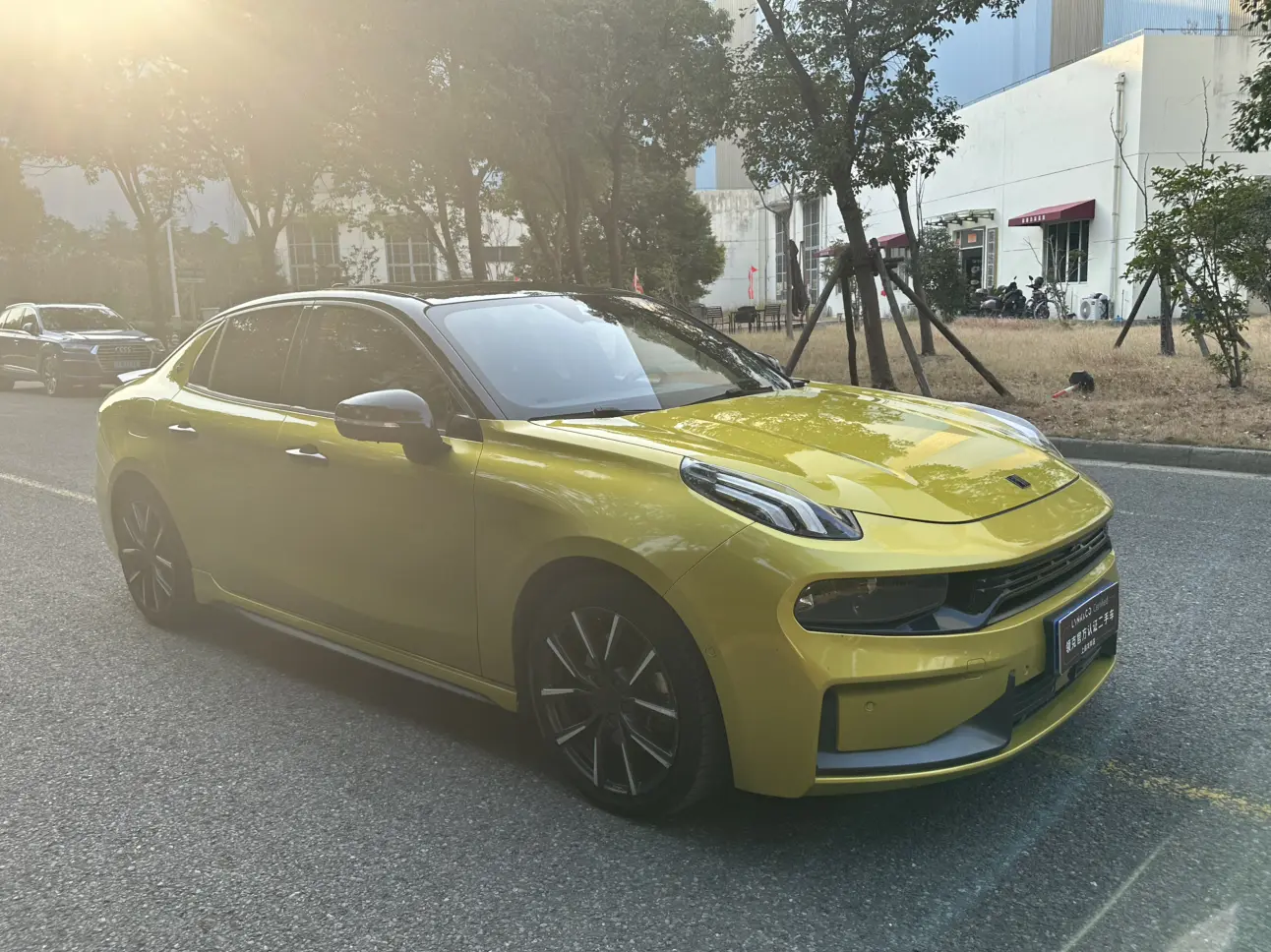 Lynk & Co 03