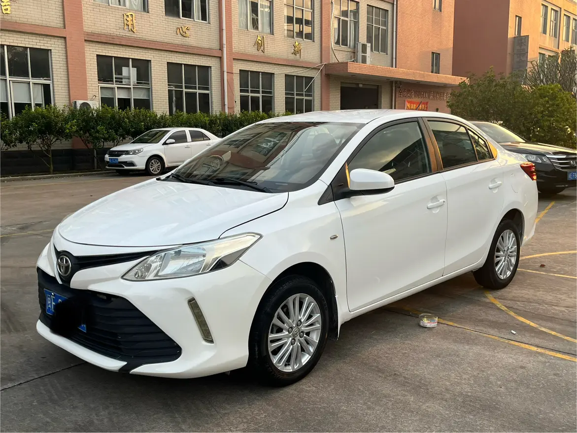 Toyota Vios  из Китая