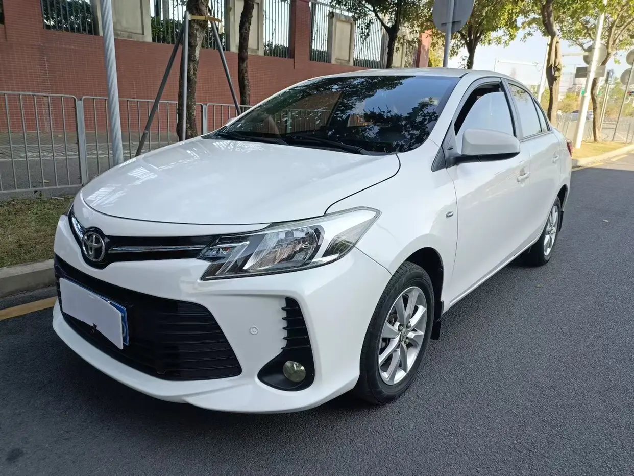 Toyota Vios  из Китая