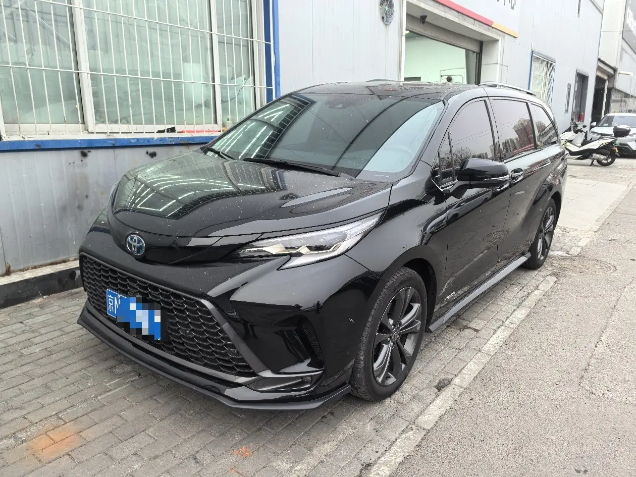 Toyota Granvia  из Китая