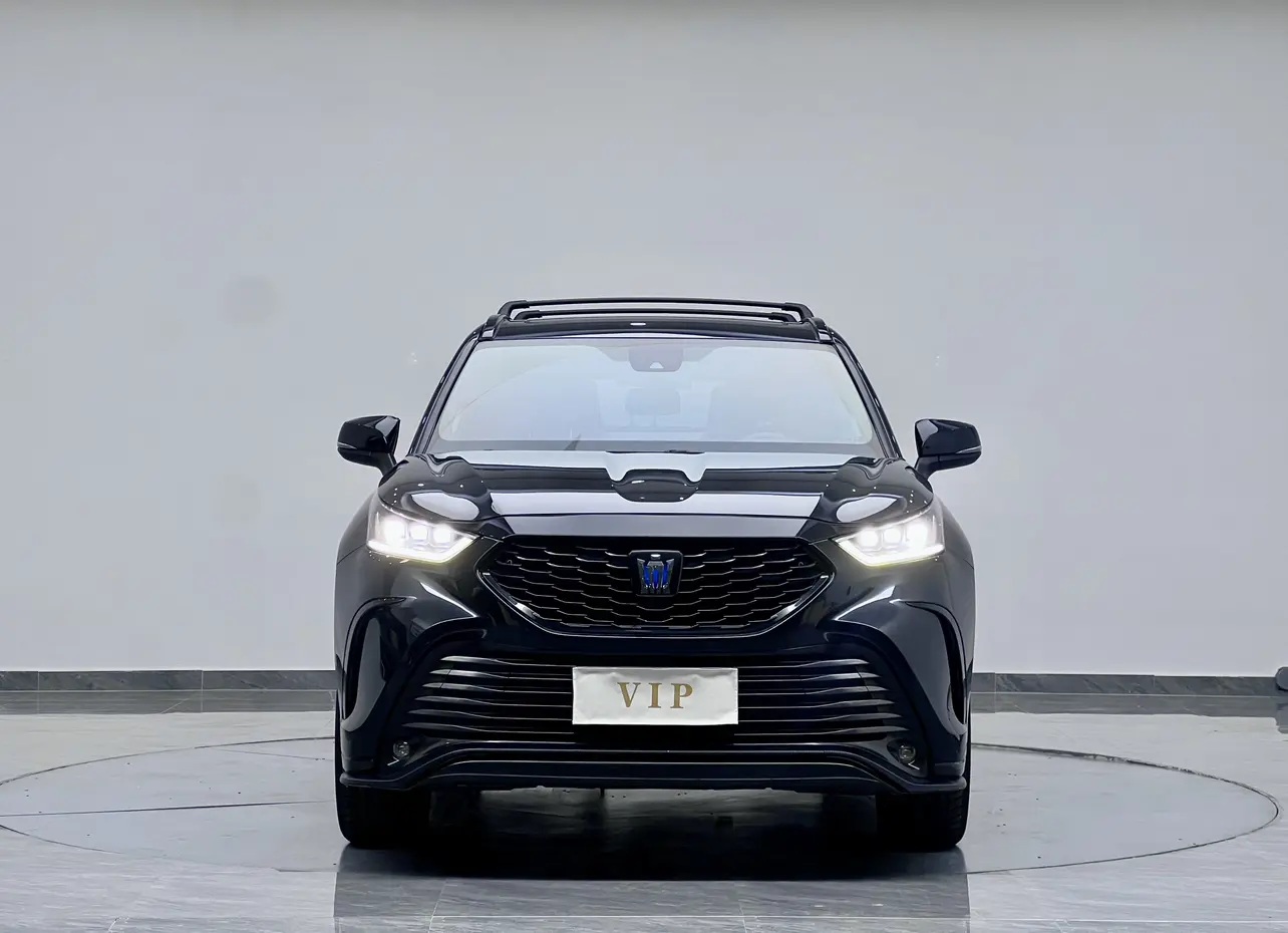 Toyota Crown Kluger  из Китая