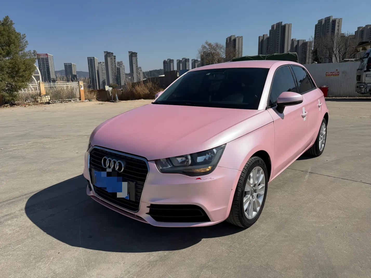 Audi A1  из Китая
