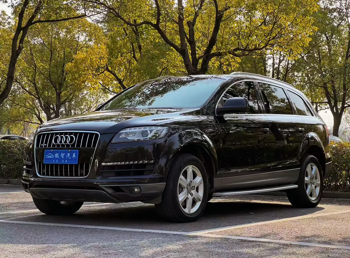 Audi Q7  из Китая