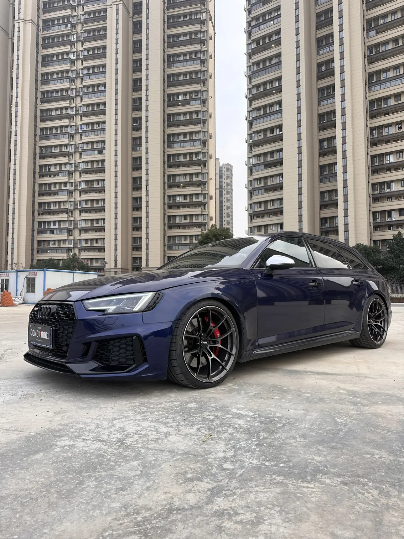 Audi RS 4  из Китая