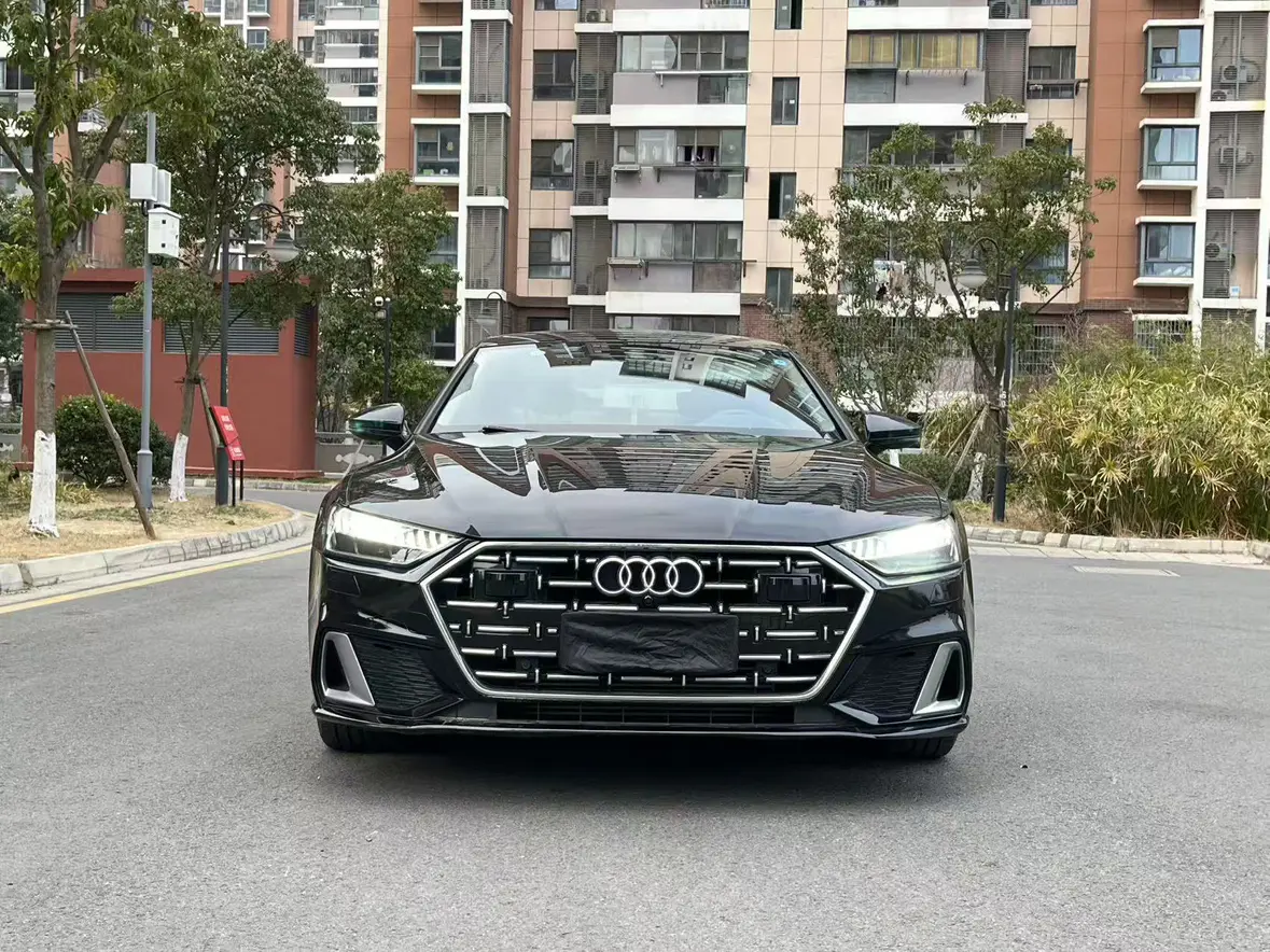 Audi A7L  из Китая