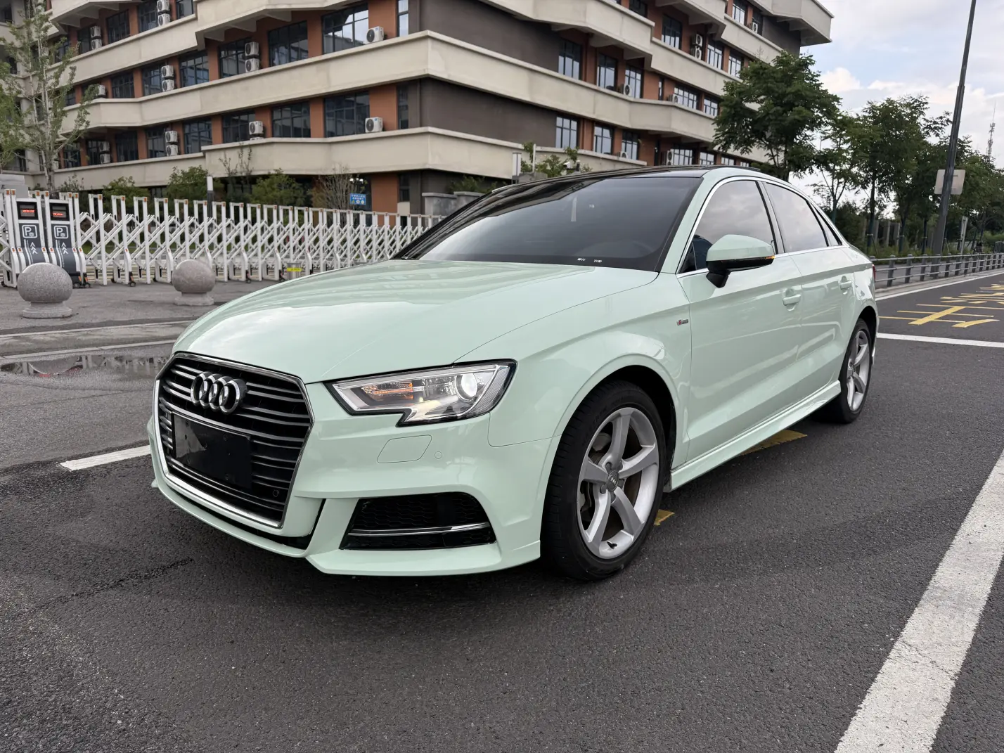 Audi A3  из Китая