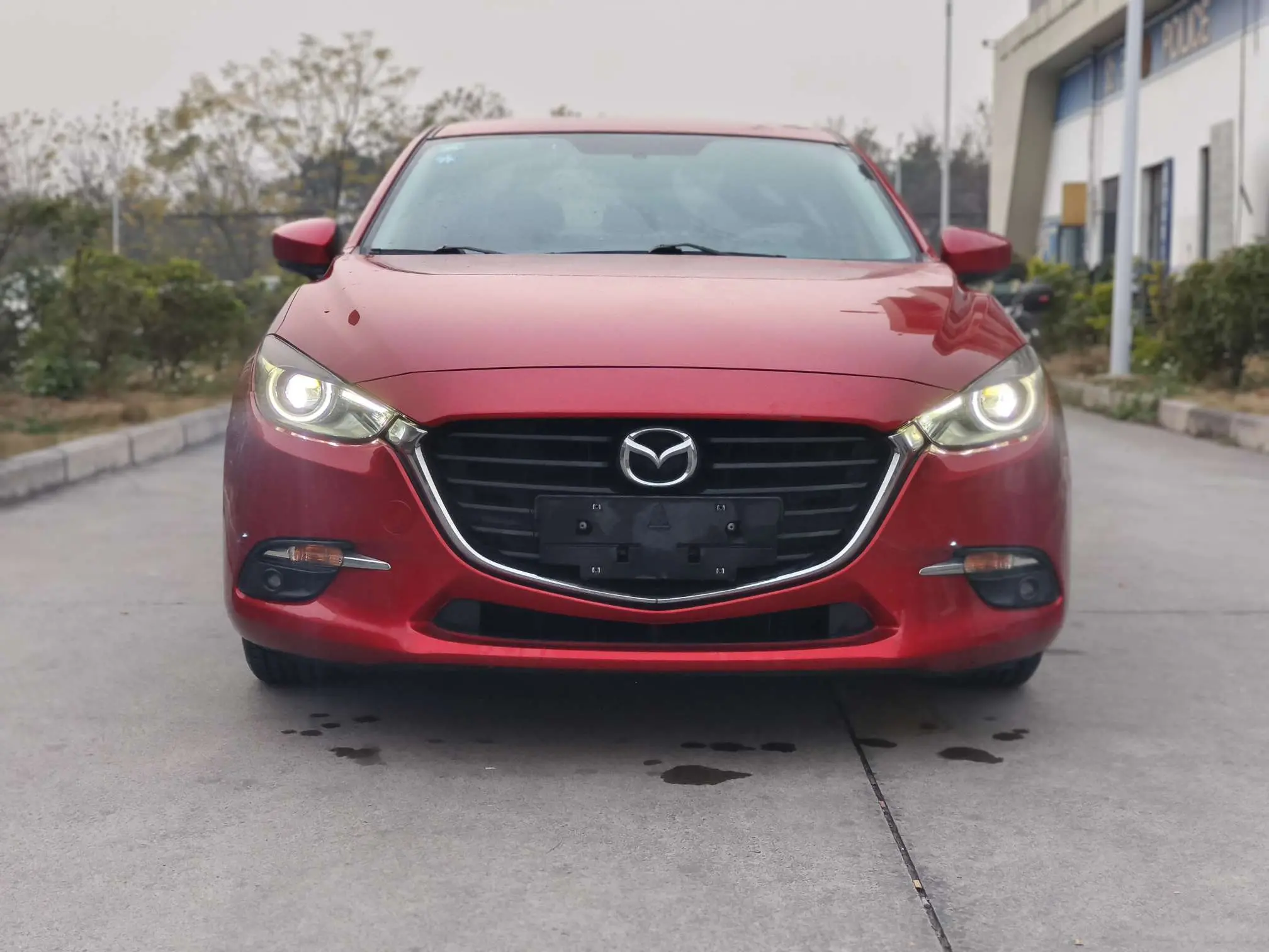 Mazda Axela (Mazda3)  из Китая