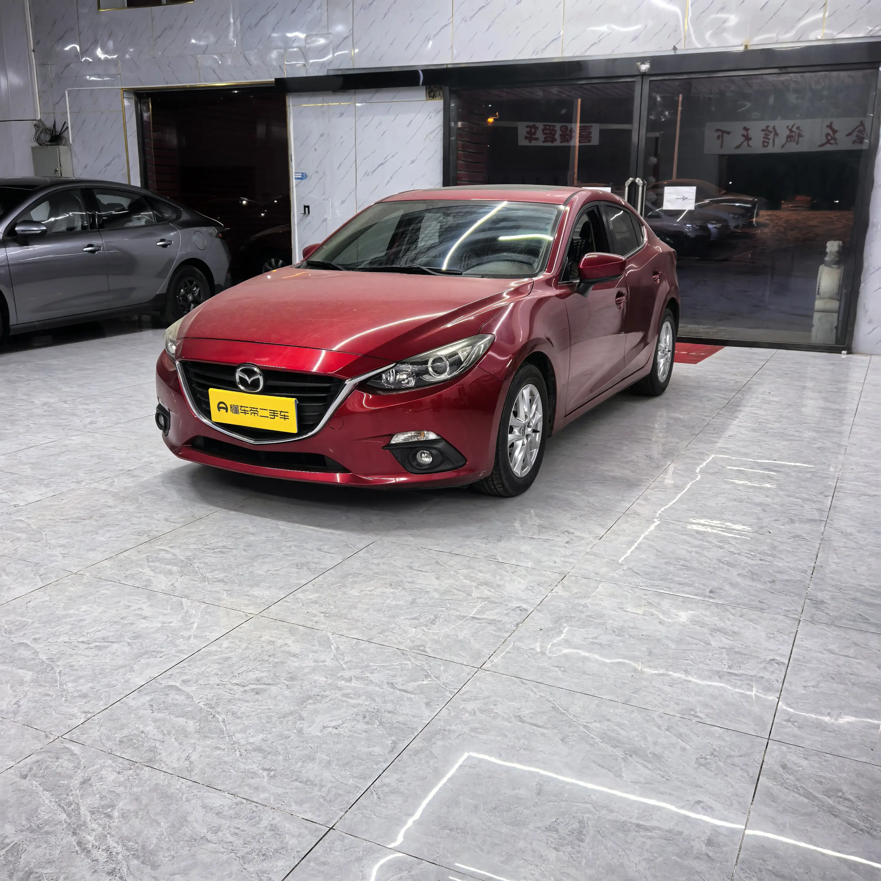 Mazda Axela (Mazda3)  из Китая