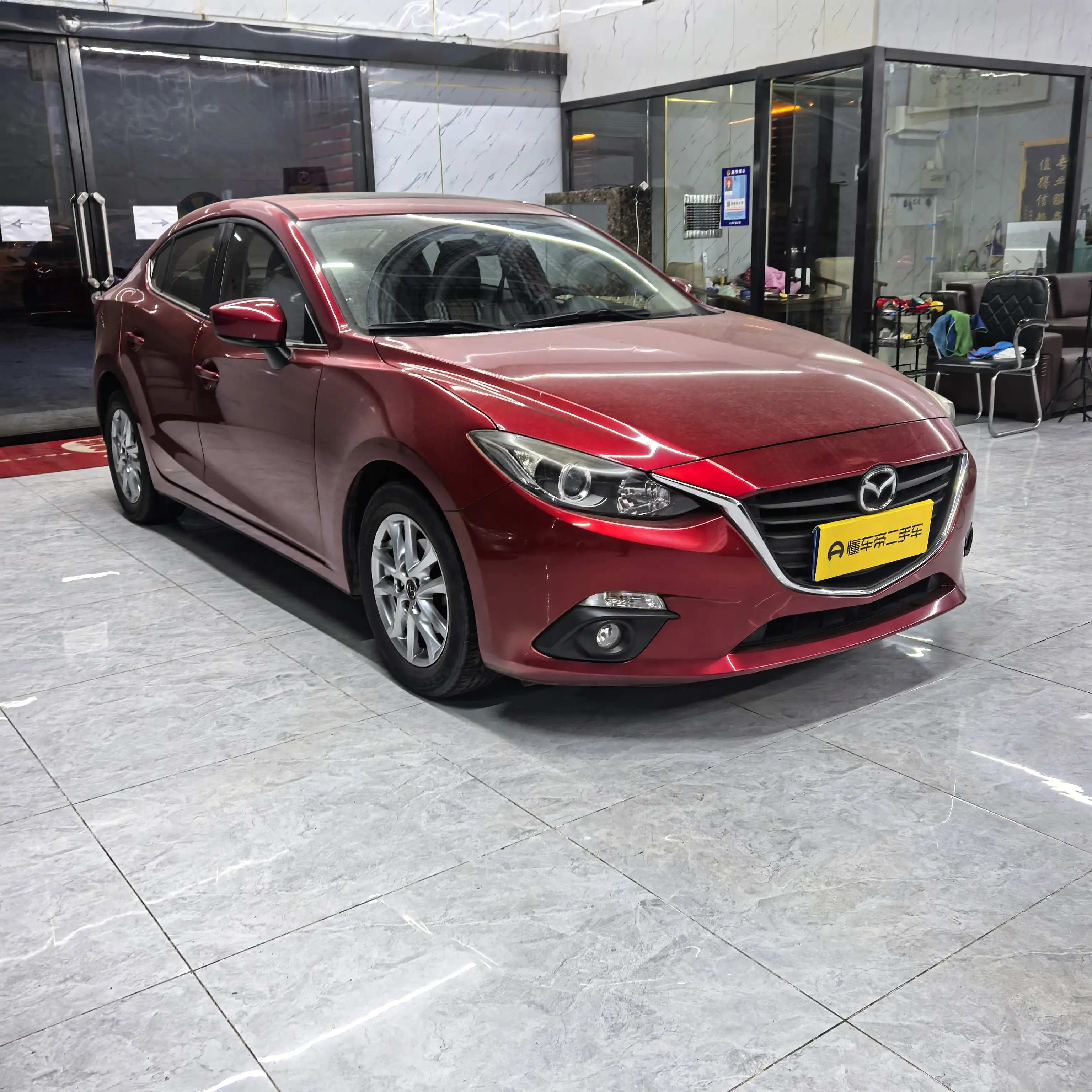 Mazda Axela (Mazda3)  из Китая