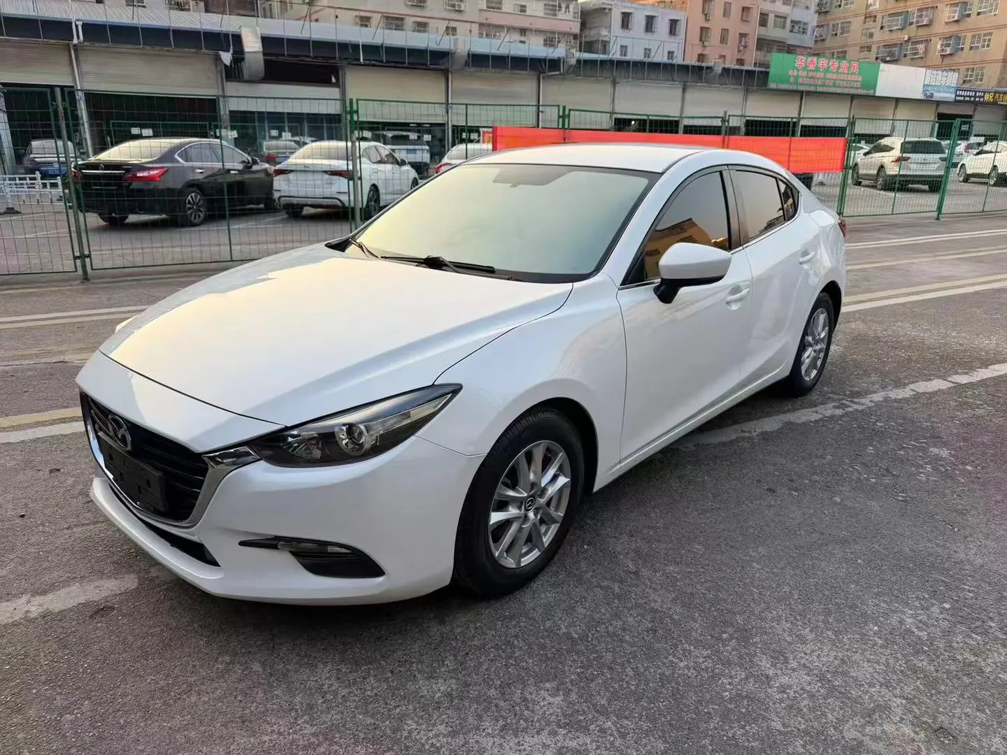Mazda Axela (Mazda3)  из Китая