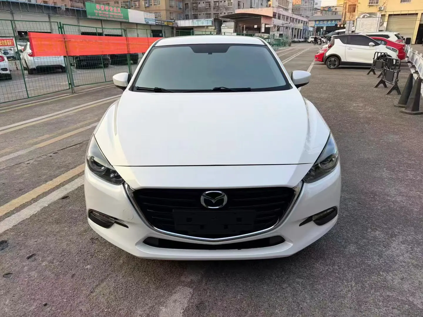 Mazda Axela (Mazda3)  из Китая