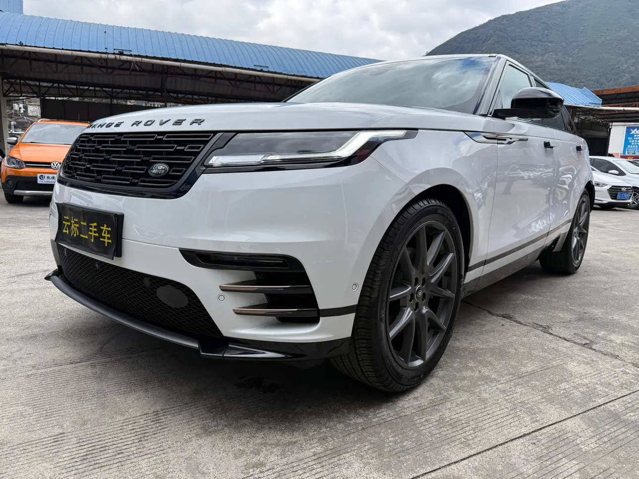 Land Rover Range Rover Velar  из Китая