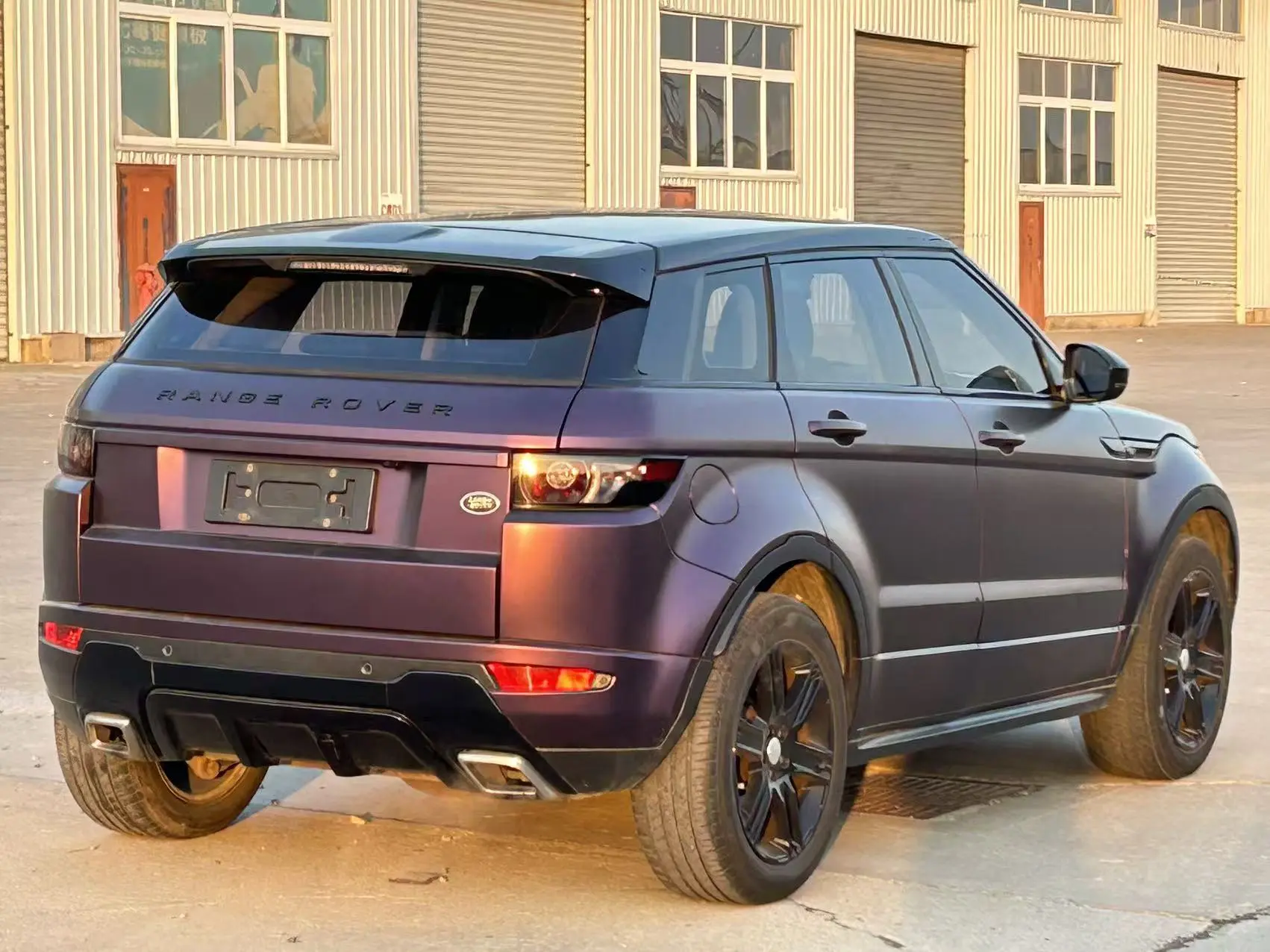 Land Rover Range Rover Evoque  из Китая
