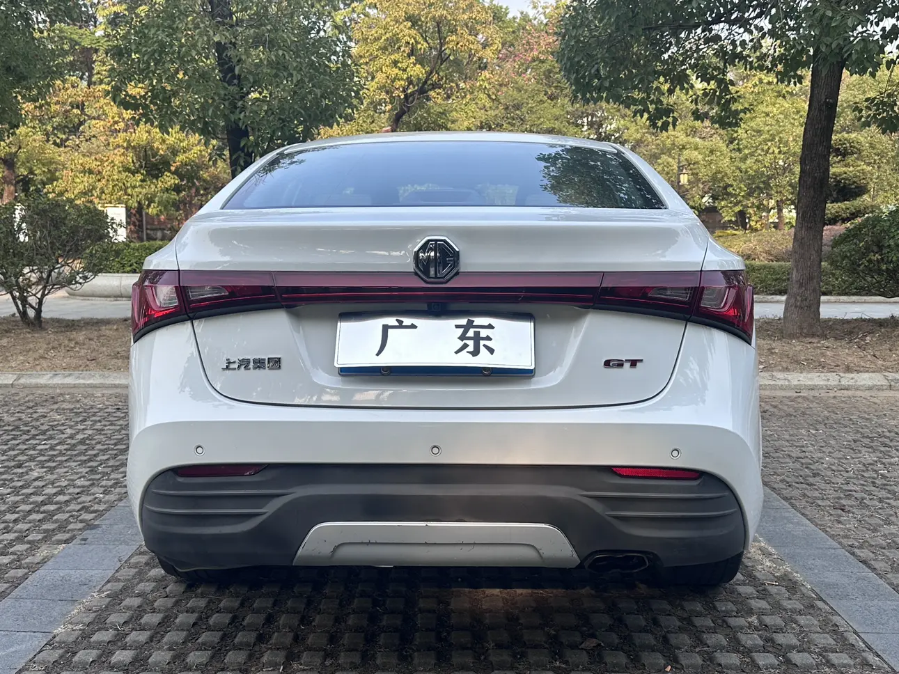 MG Ruixing  из Китая