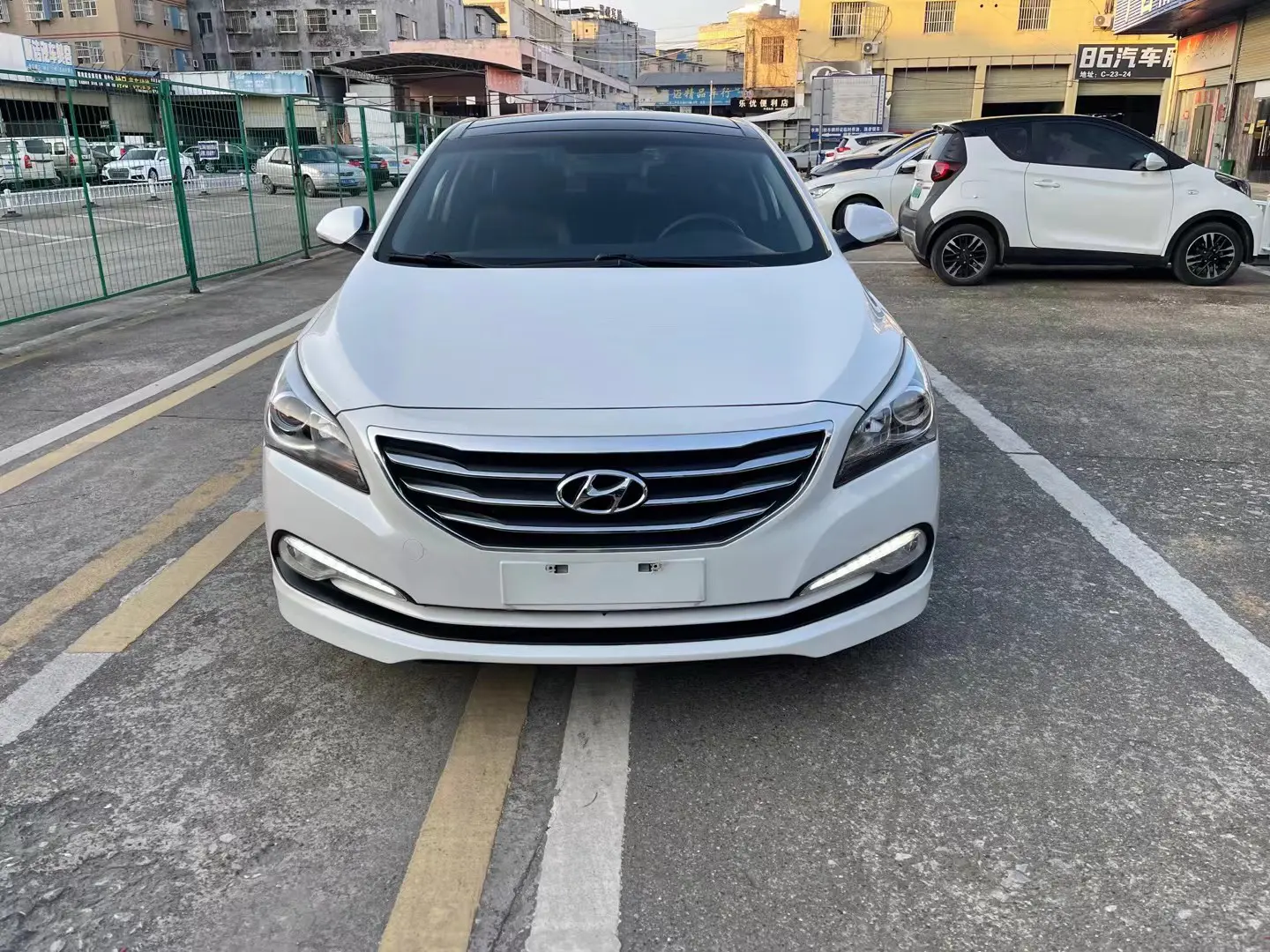 Hyundai Famous pictures  из Китая