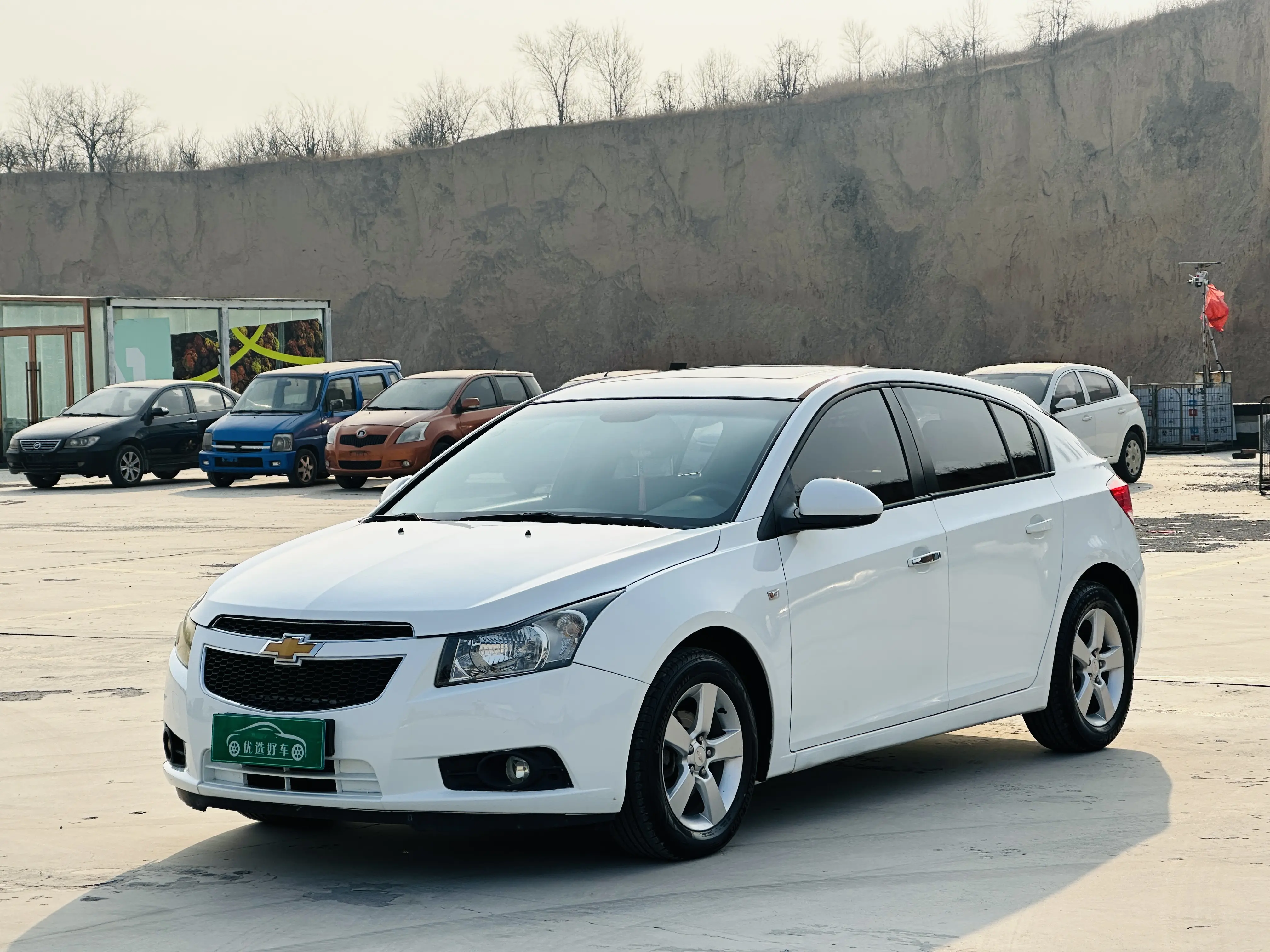 Chevrolet Monza (Cruze)  из Китая
