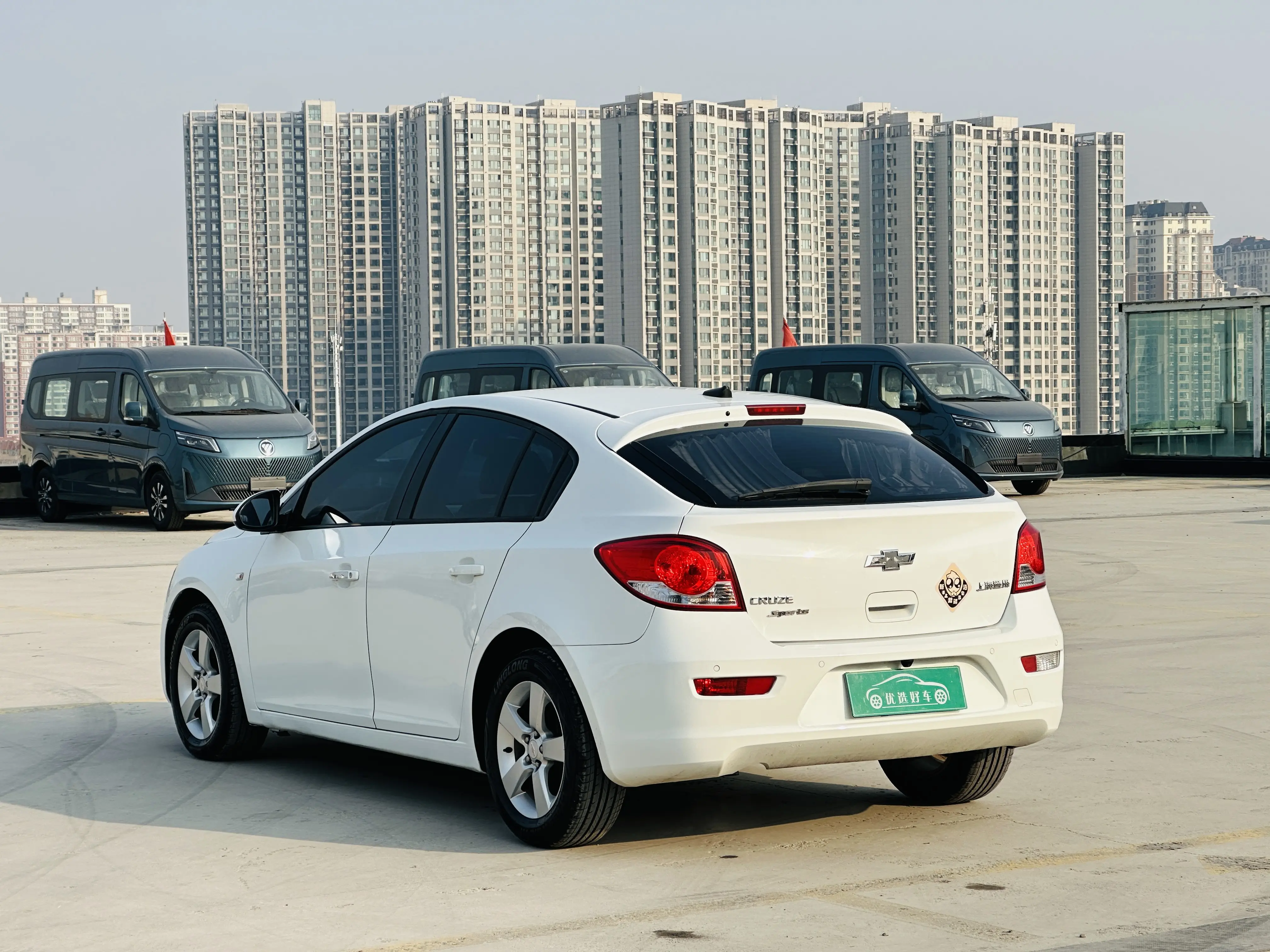 Chevrolet Monza (Cruze)  из Китая