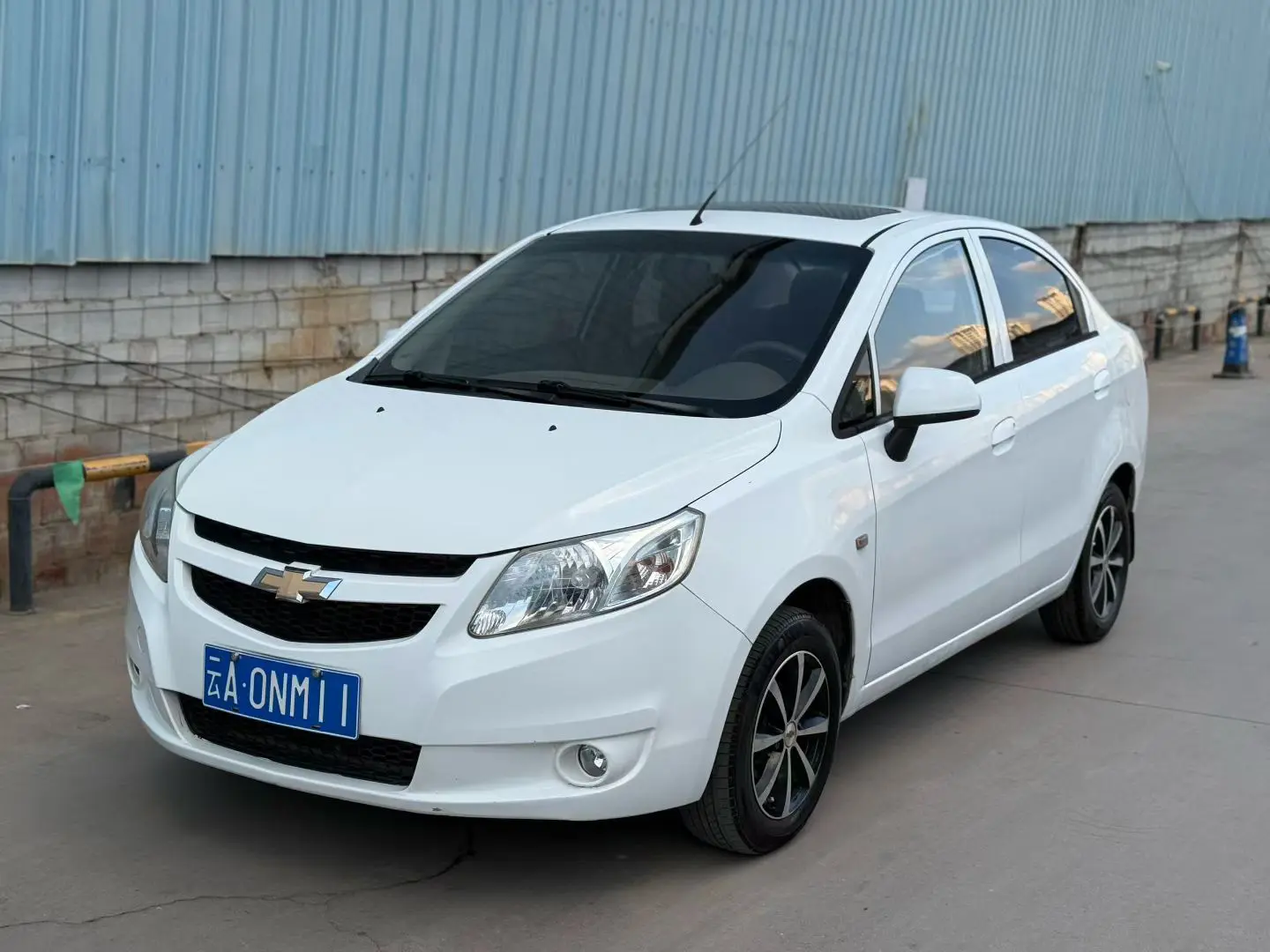 Chevrolet Sail  из Китая