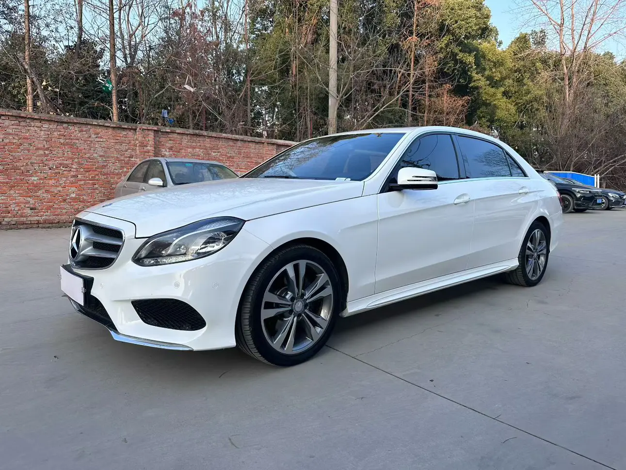 Mercedes-Benz E-Class  из Китая