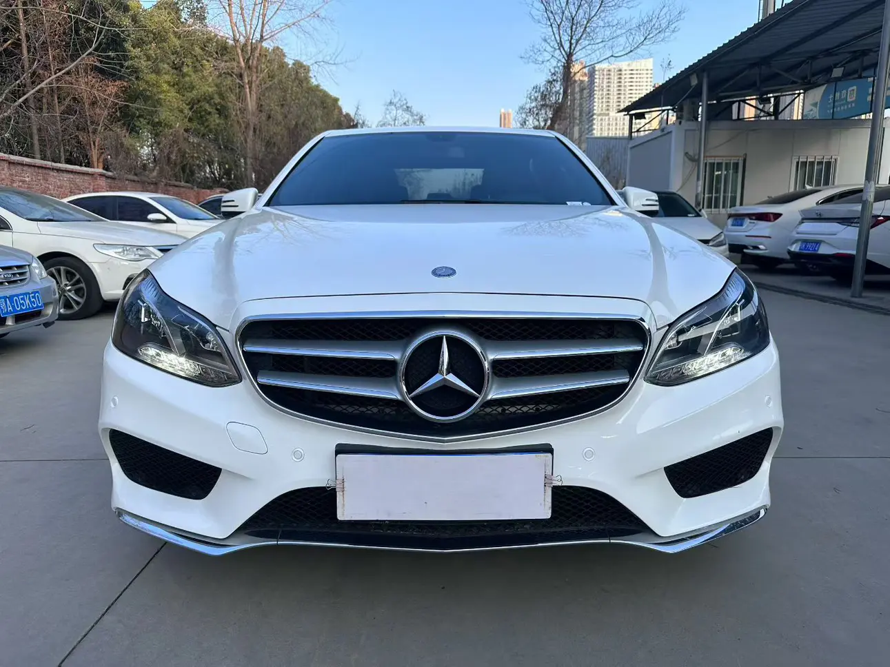 Mercedes-Benz E-Class  из Китая