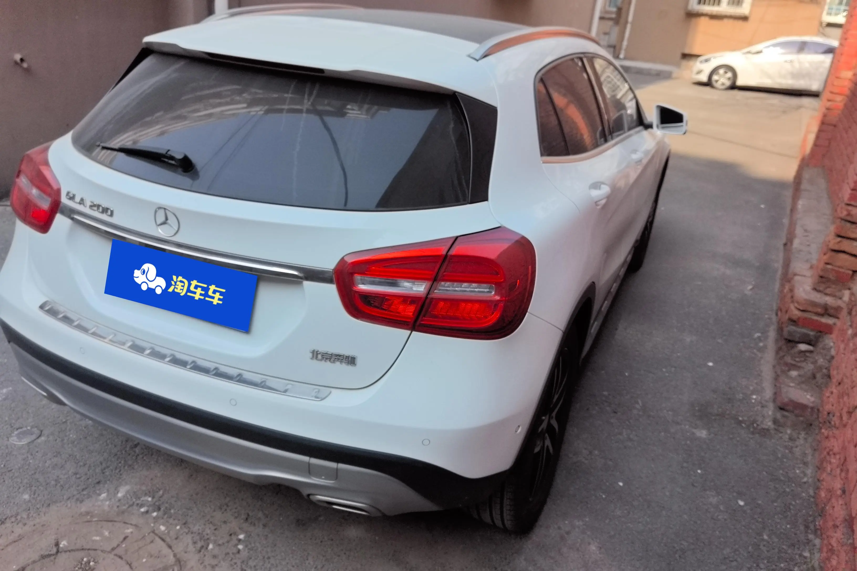 Mercedes-Benz GLA  из Китая