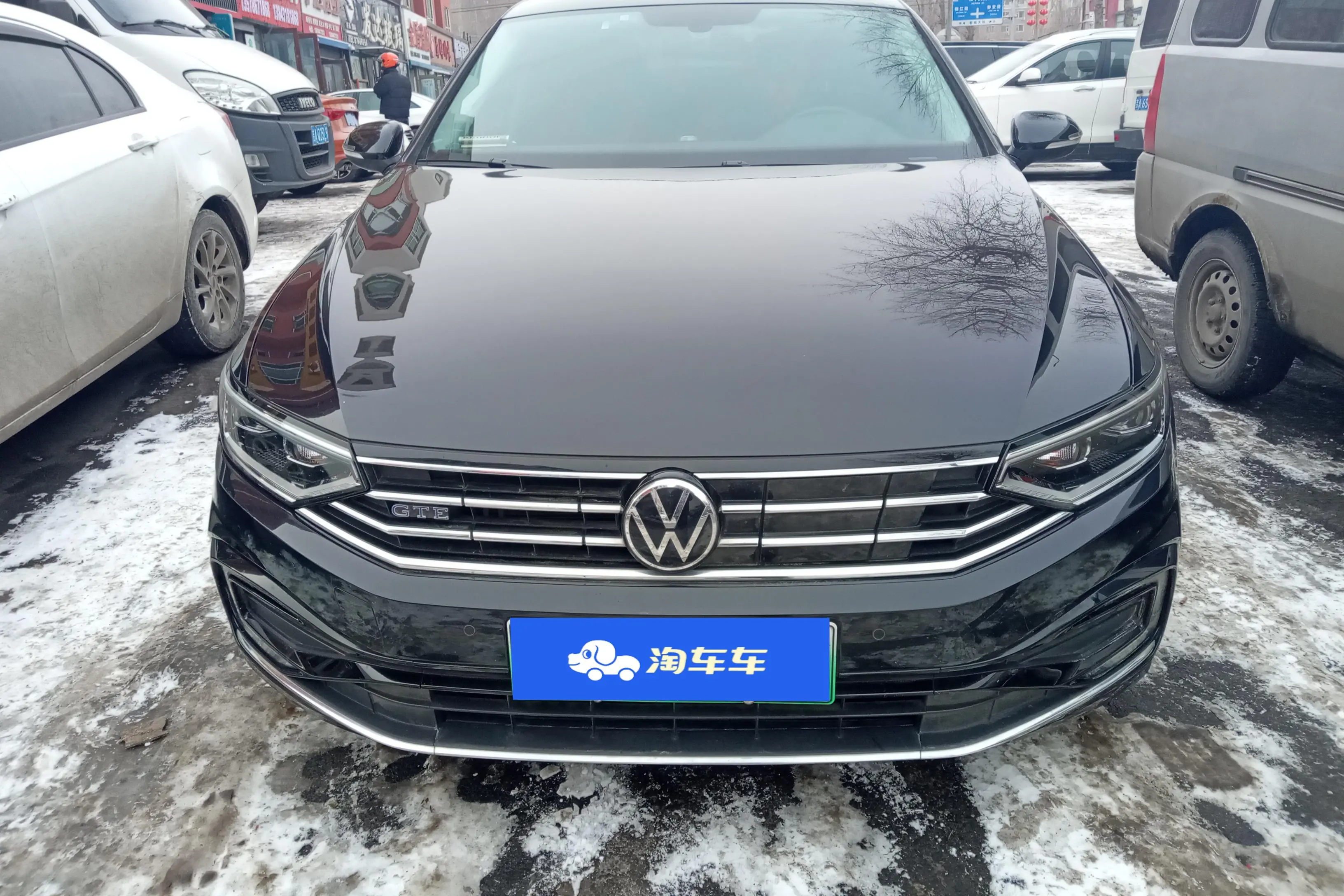 Volkswagen Magotan PHEV  из Китая