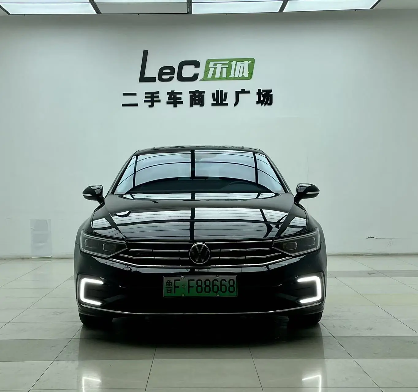 Volkswagen Magotan PHEV  из Китая