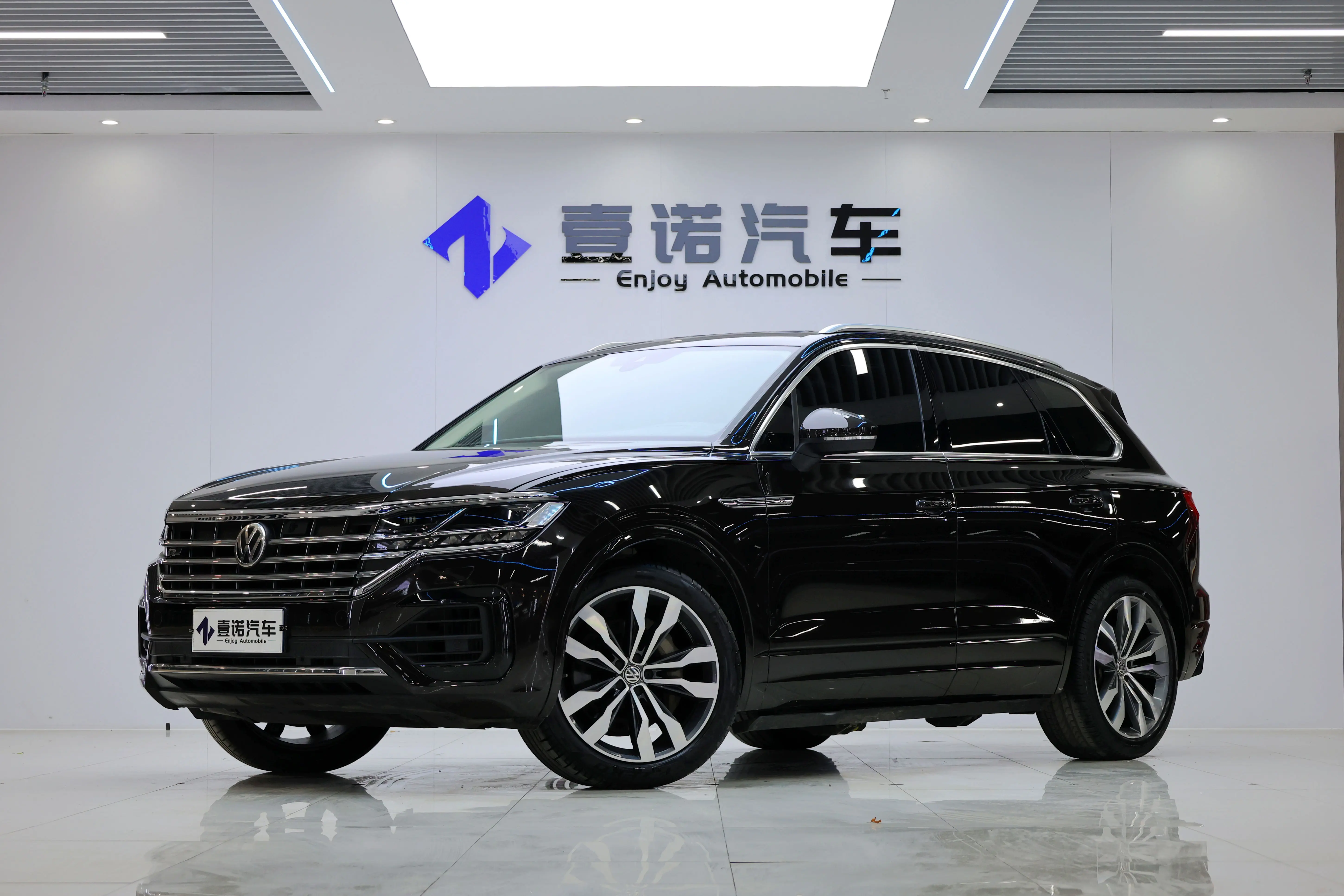 Volkswagen Touareg  из Китая