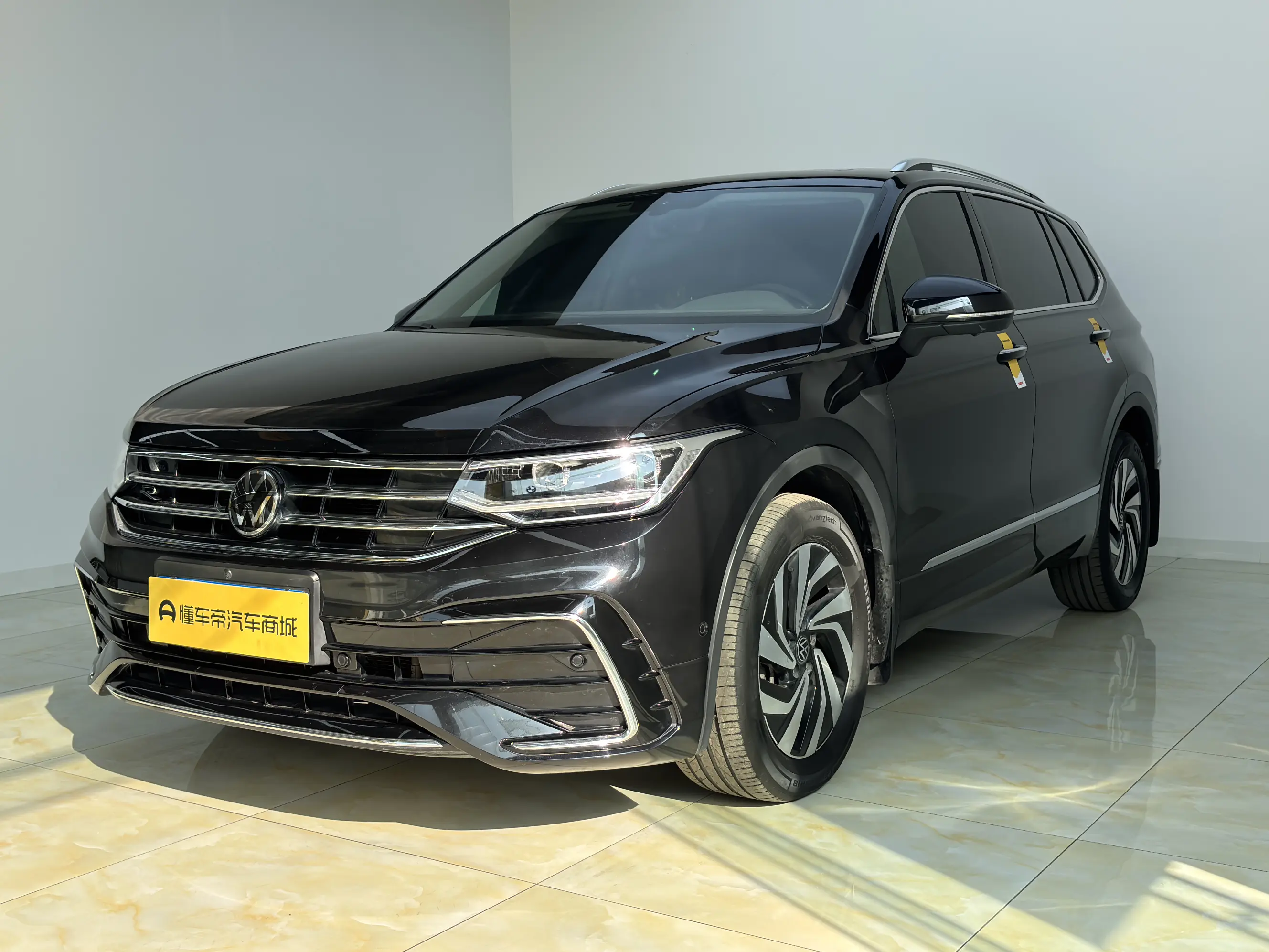 Volkswagen Tiguan L  из Китая